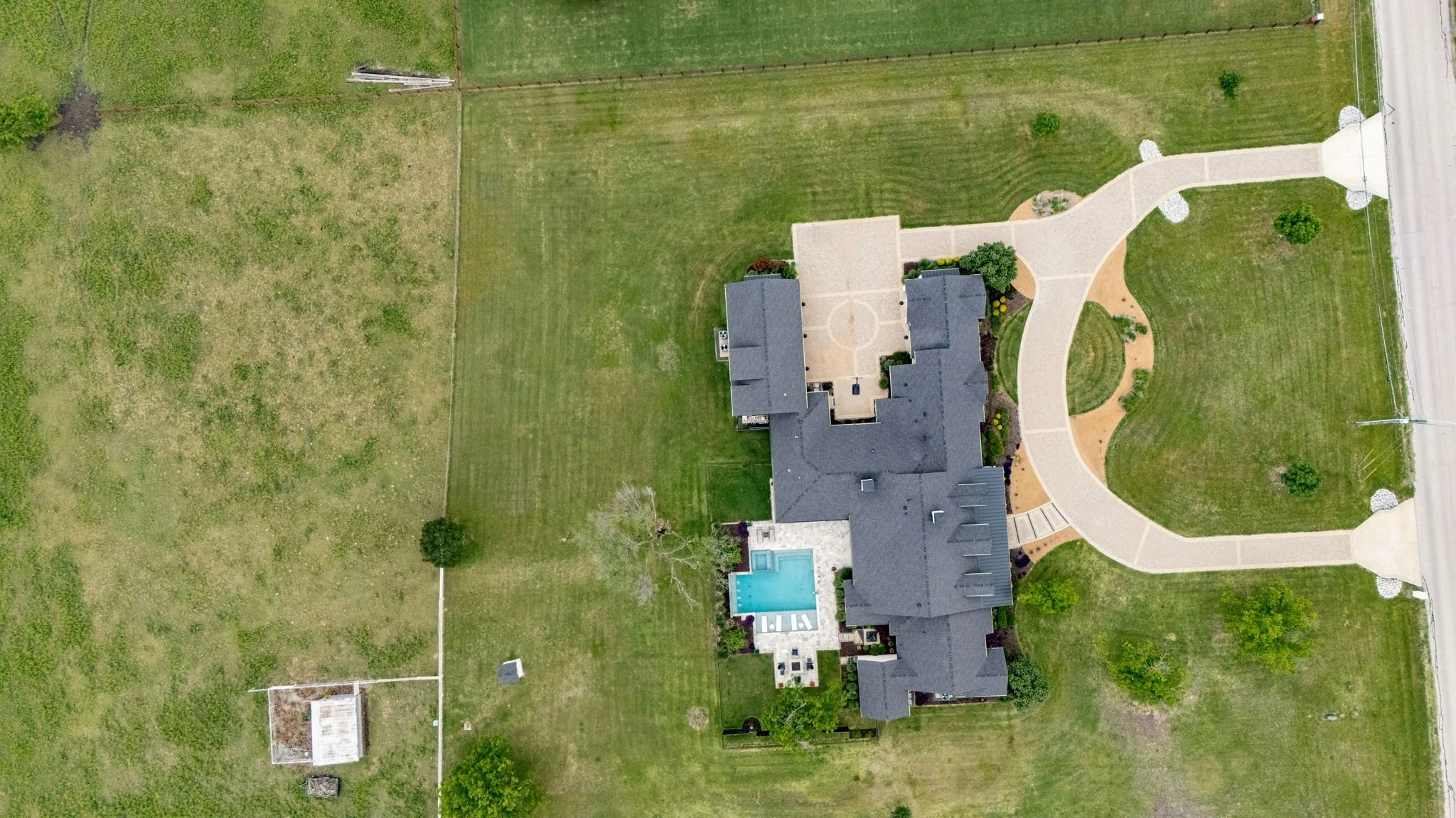 83-web-or-mls-7851 Meadow Hill-83.jpg