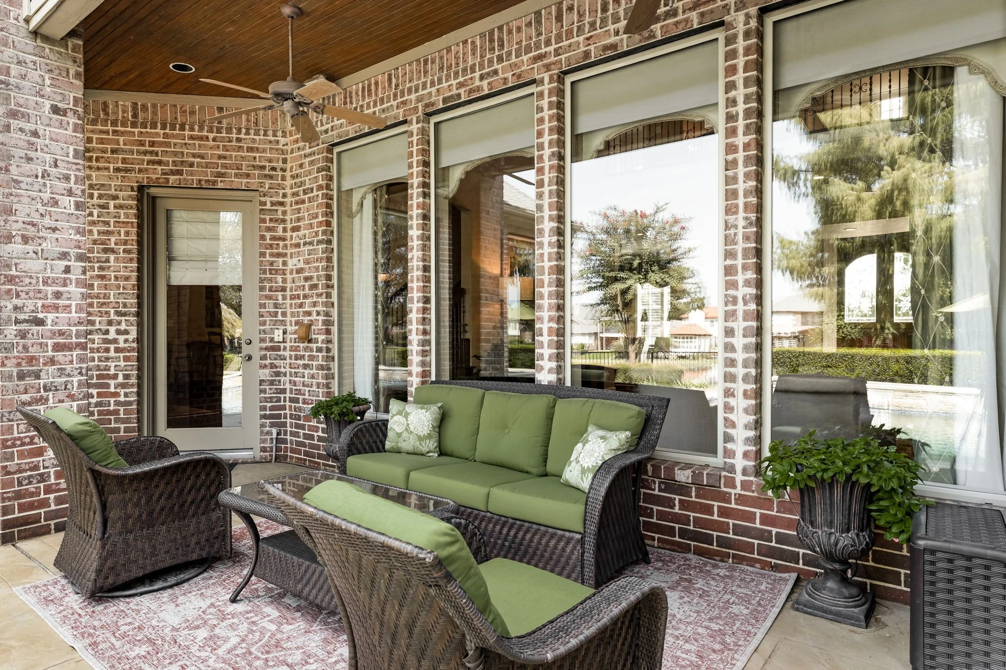 49-web-or-mls-3020 Shelton Way-49.jpg