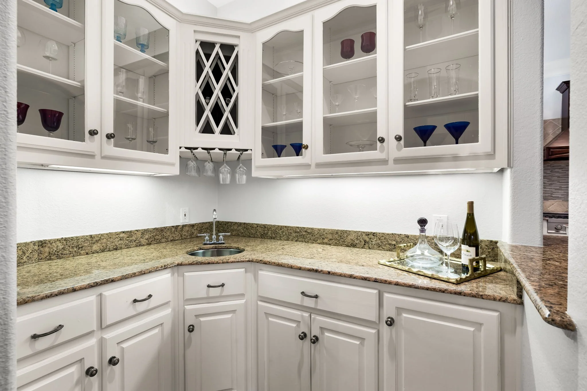 23-web-or-mls-6609 Riverhill-23.jpg