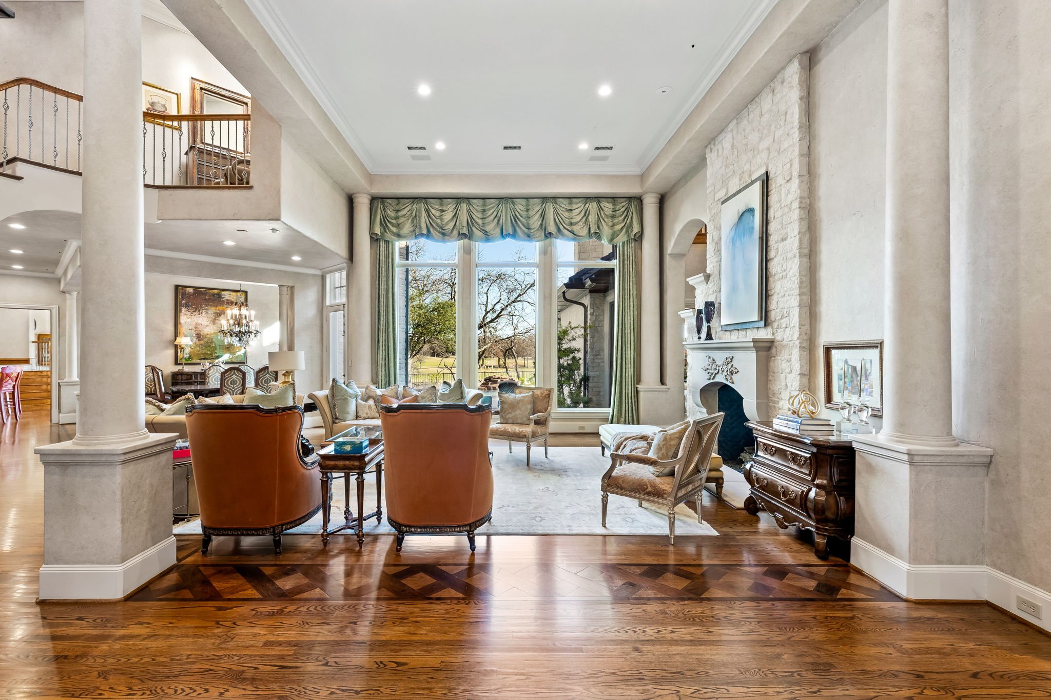 5-web-or-mls-1808 Cliffview-05.jpg