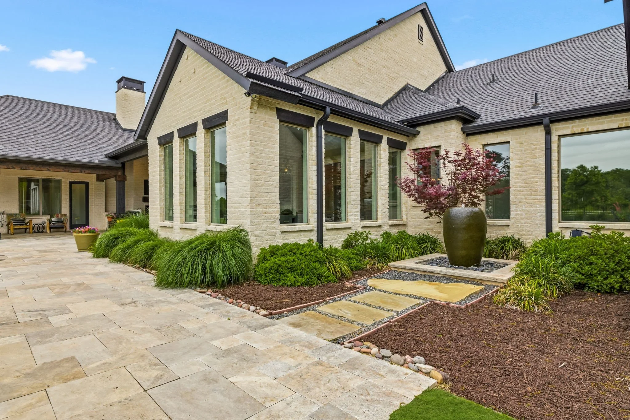 53-web-or-mls-7851 Meadow Hill-53.jpg