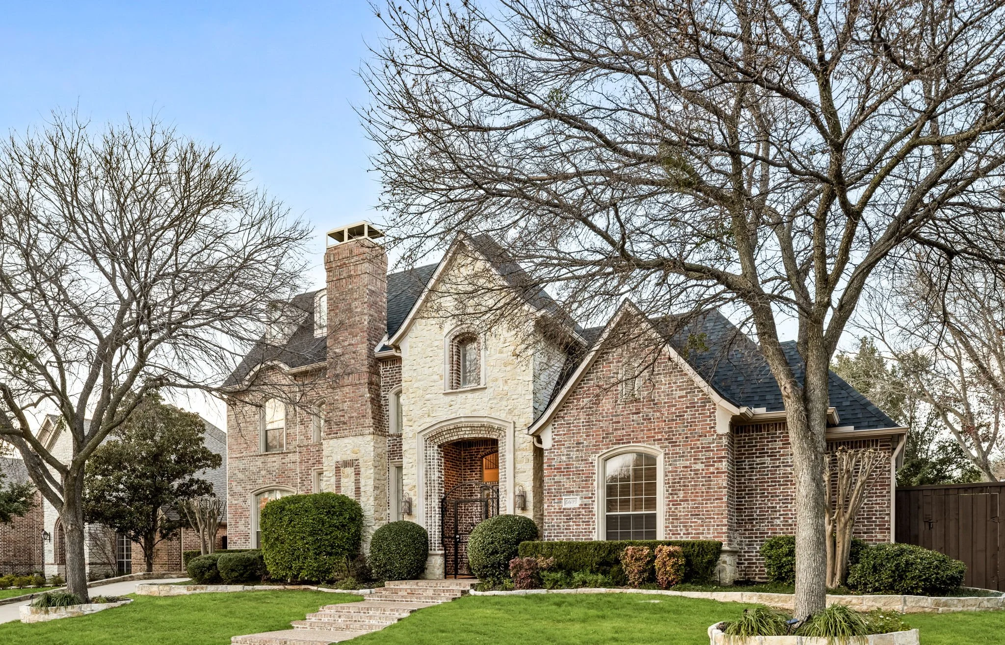 56-web-or-mls-6609 Riverhill-56.jpg