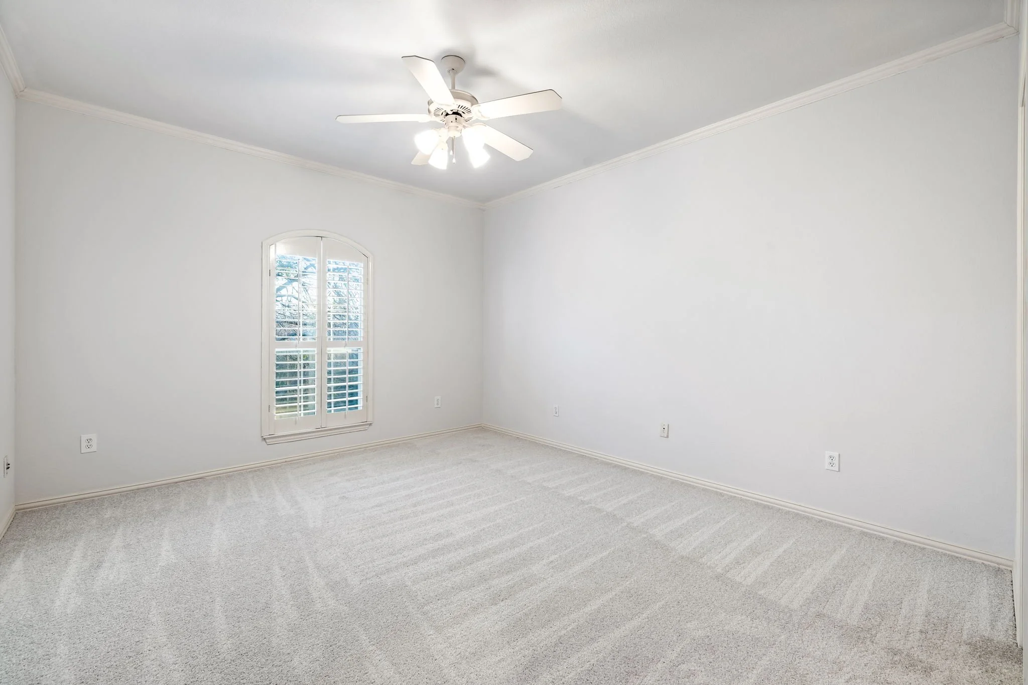 41-web-or-mls-6609 Riverhill-41.jpg