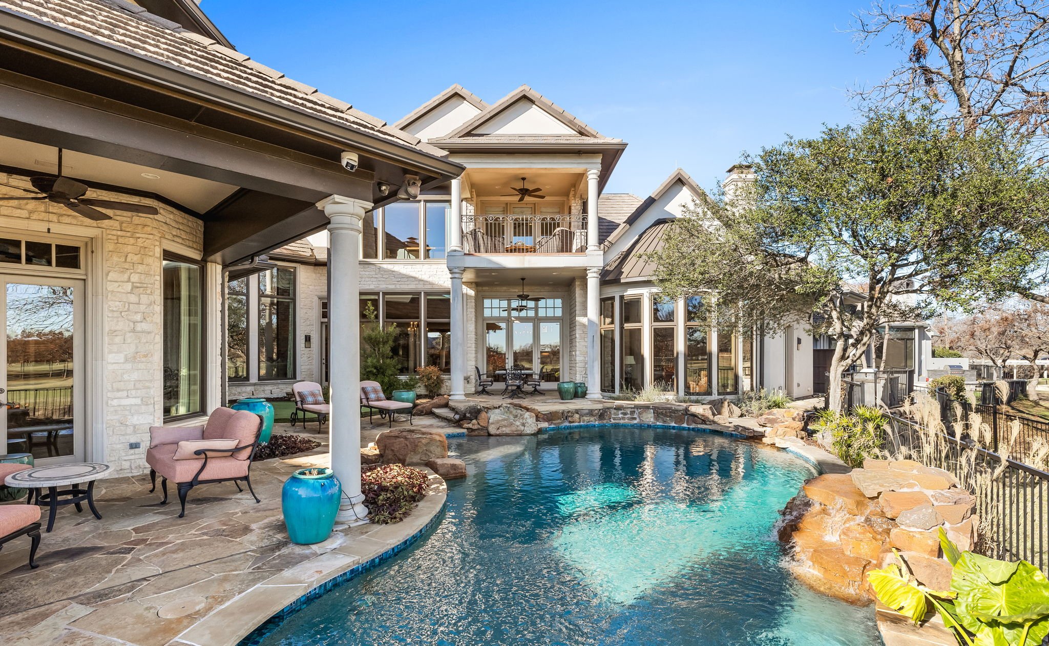 69-web-or-mls-1808 Cliffview-69.jpg
