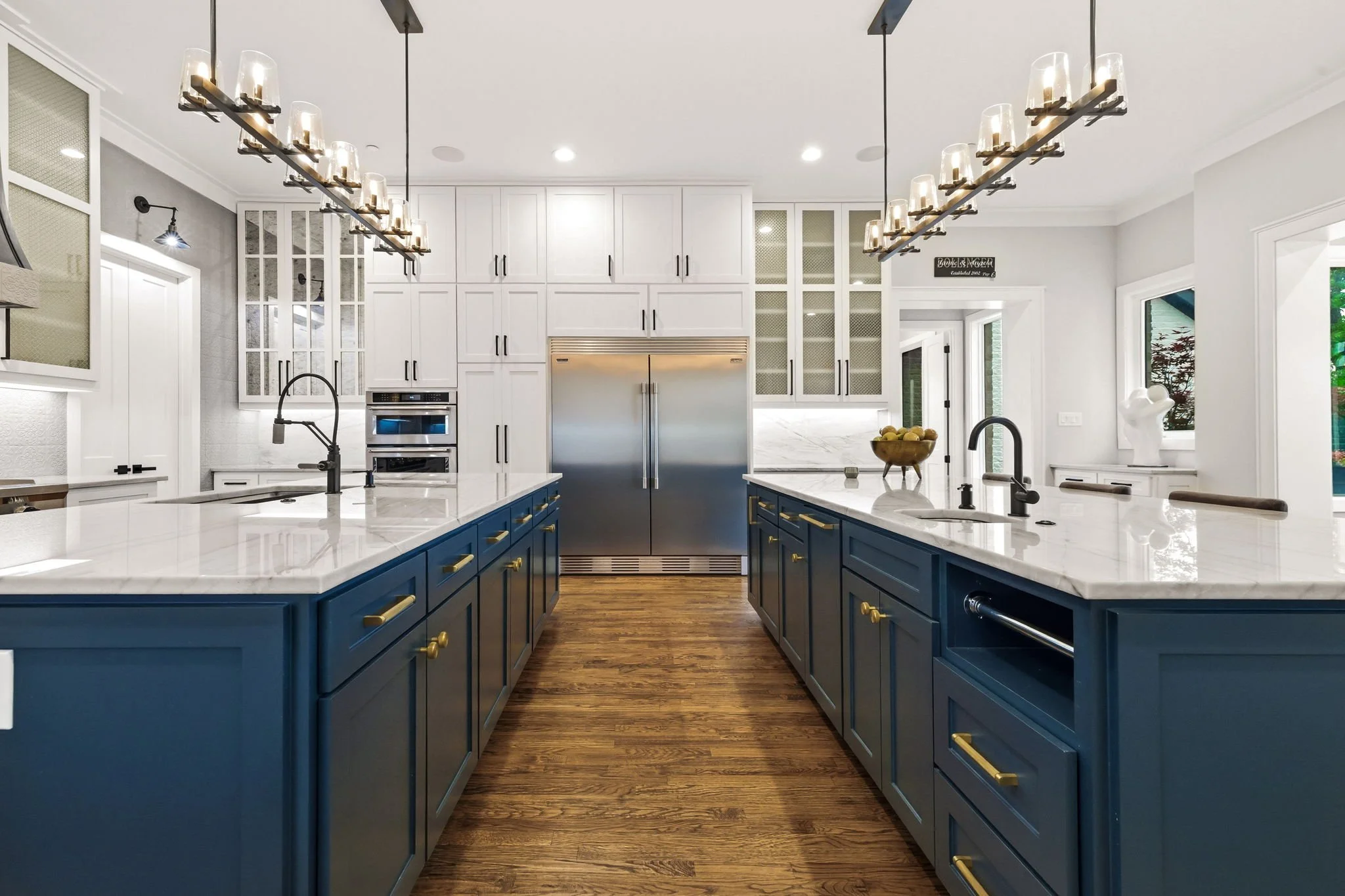 12-web-or-mls-7851 Meadow Hill-12.jpg