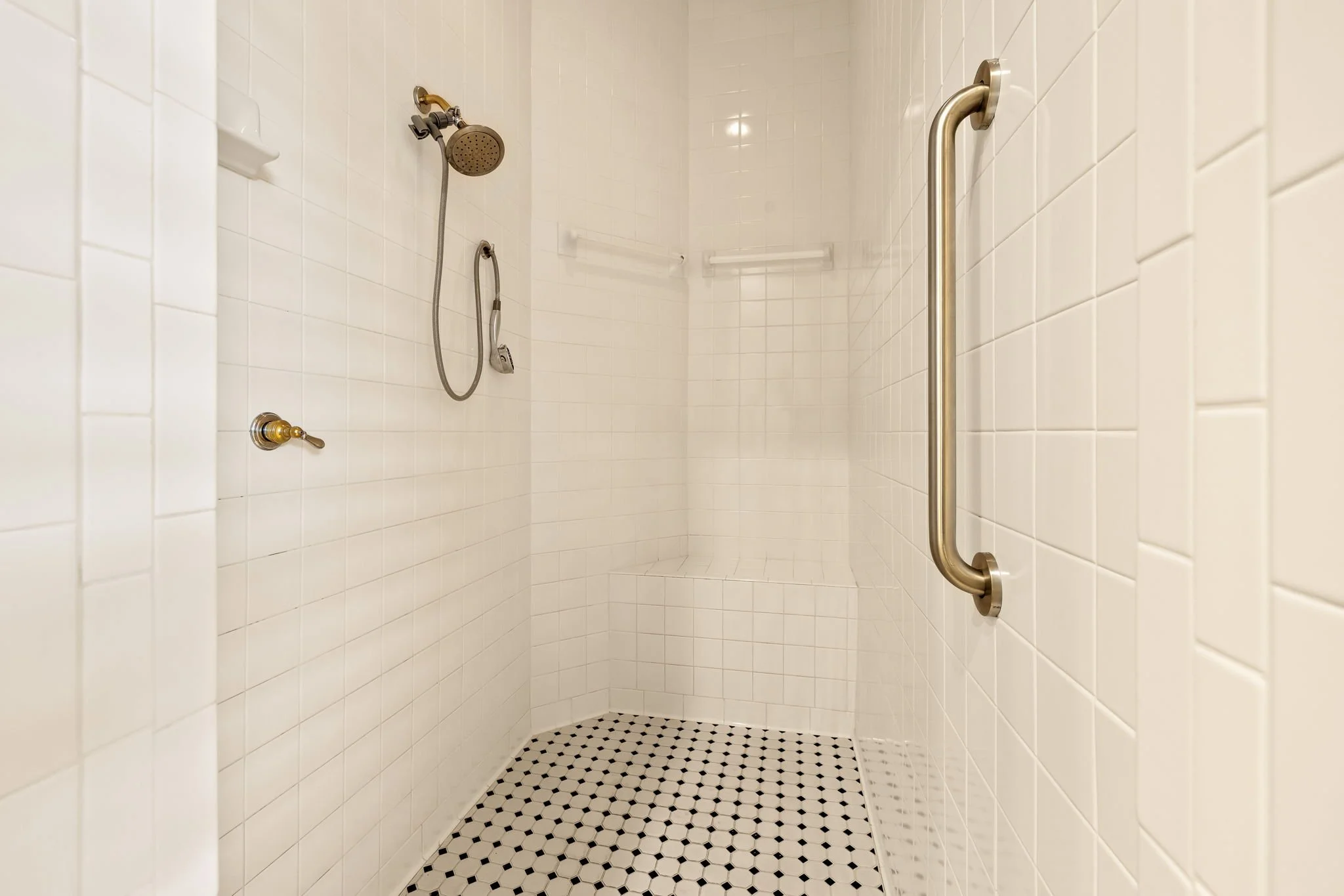 39-web-or-mls-1504 Eastwick-39.jpg