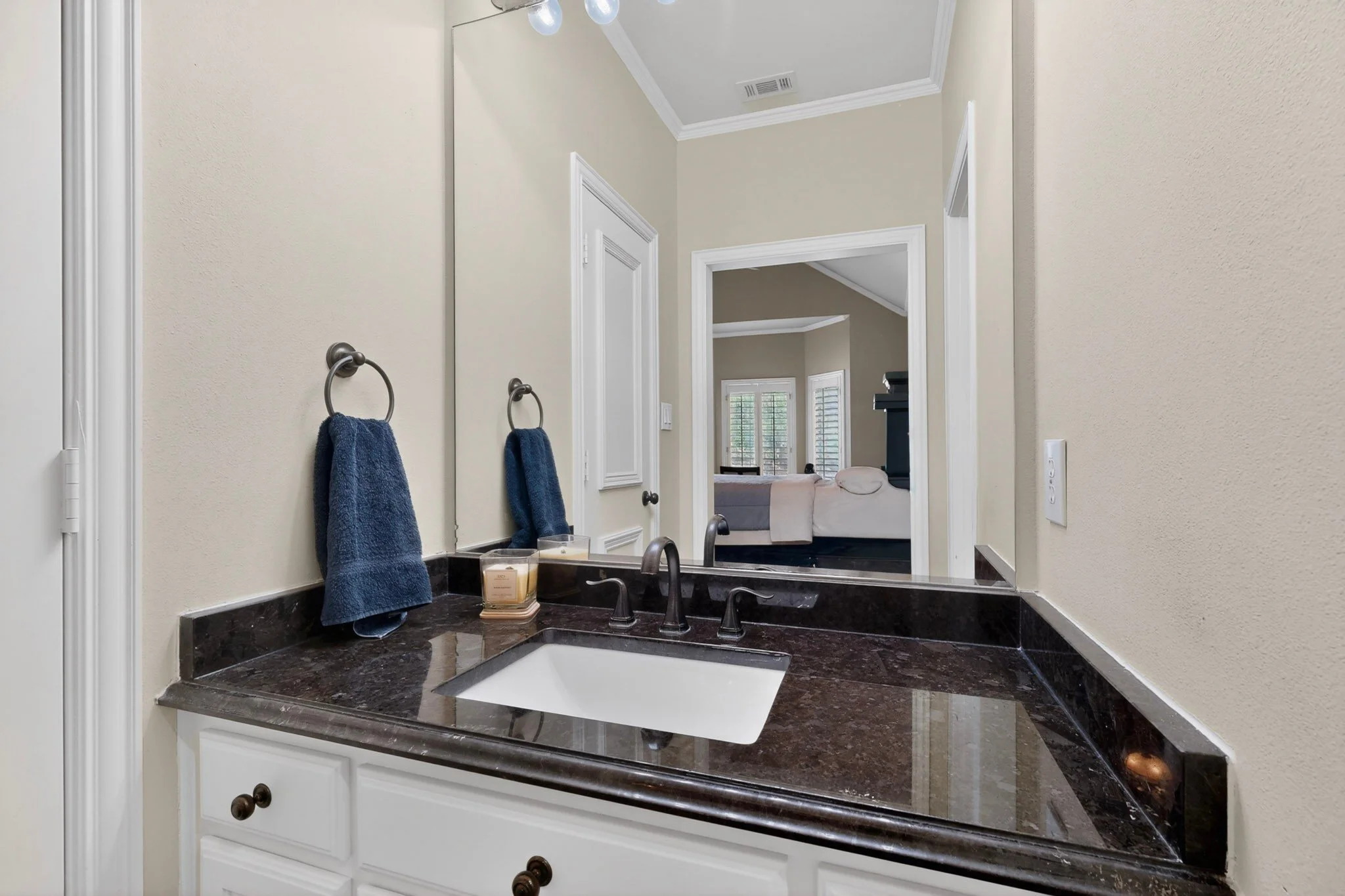 3dcasas-5700-walden-dr-035.jpg