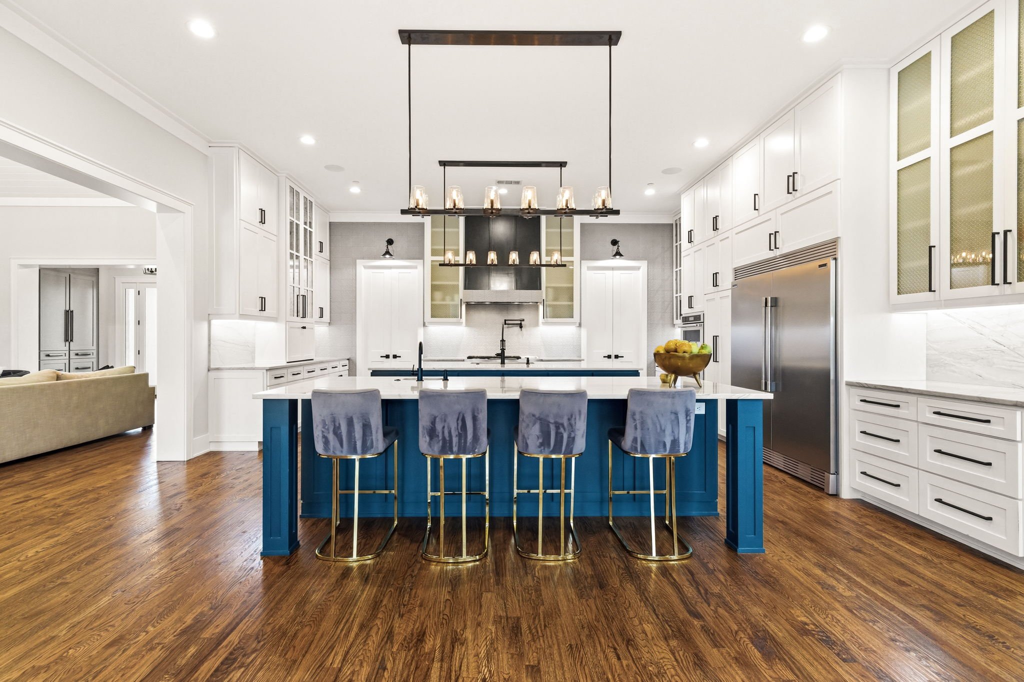 11-web-or-mls-7851 Meadow Hill-11.jpg