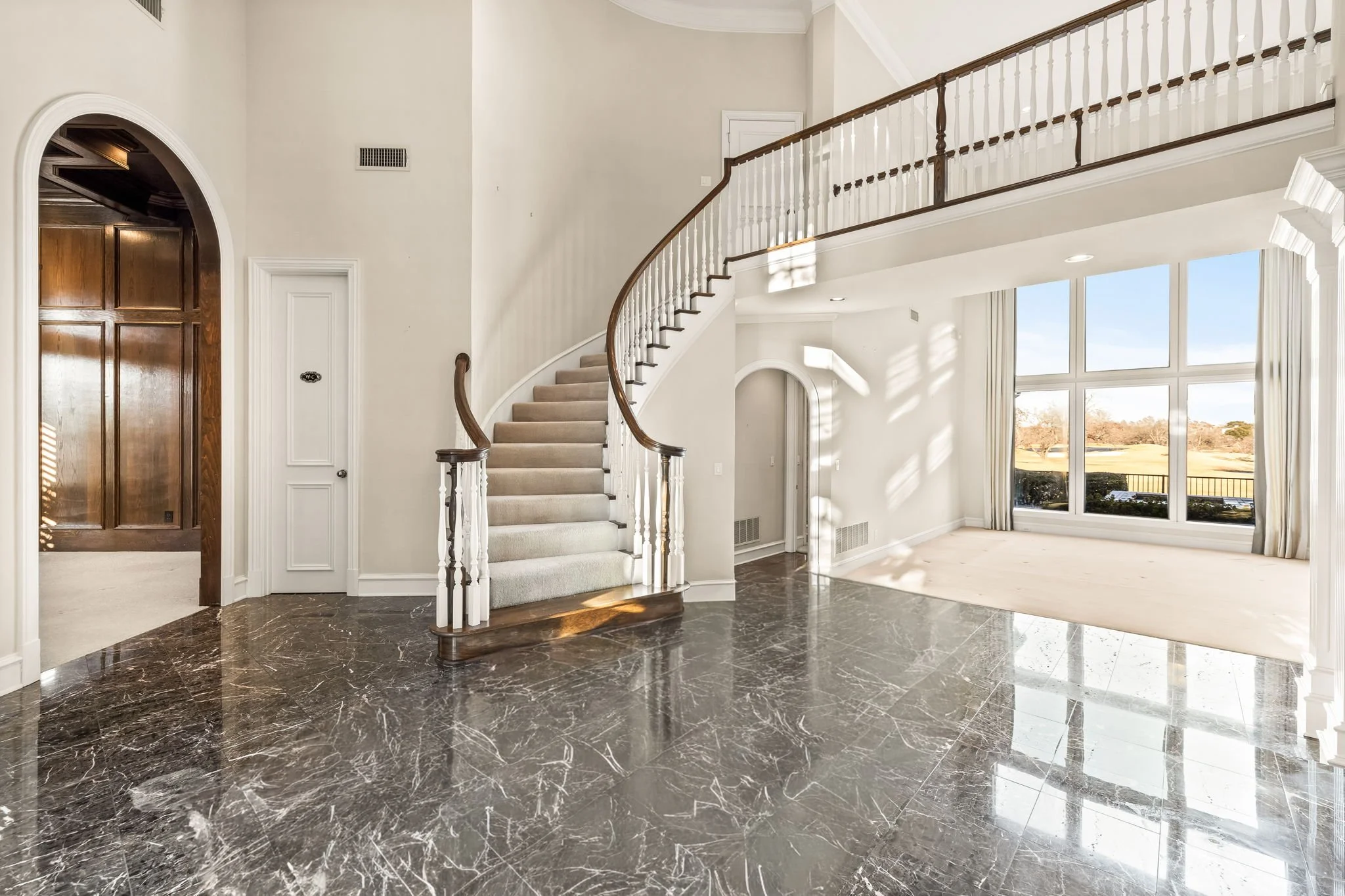 7-web-or-mls-1504 Eastwick-07.jpg