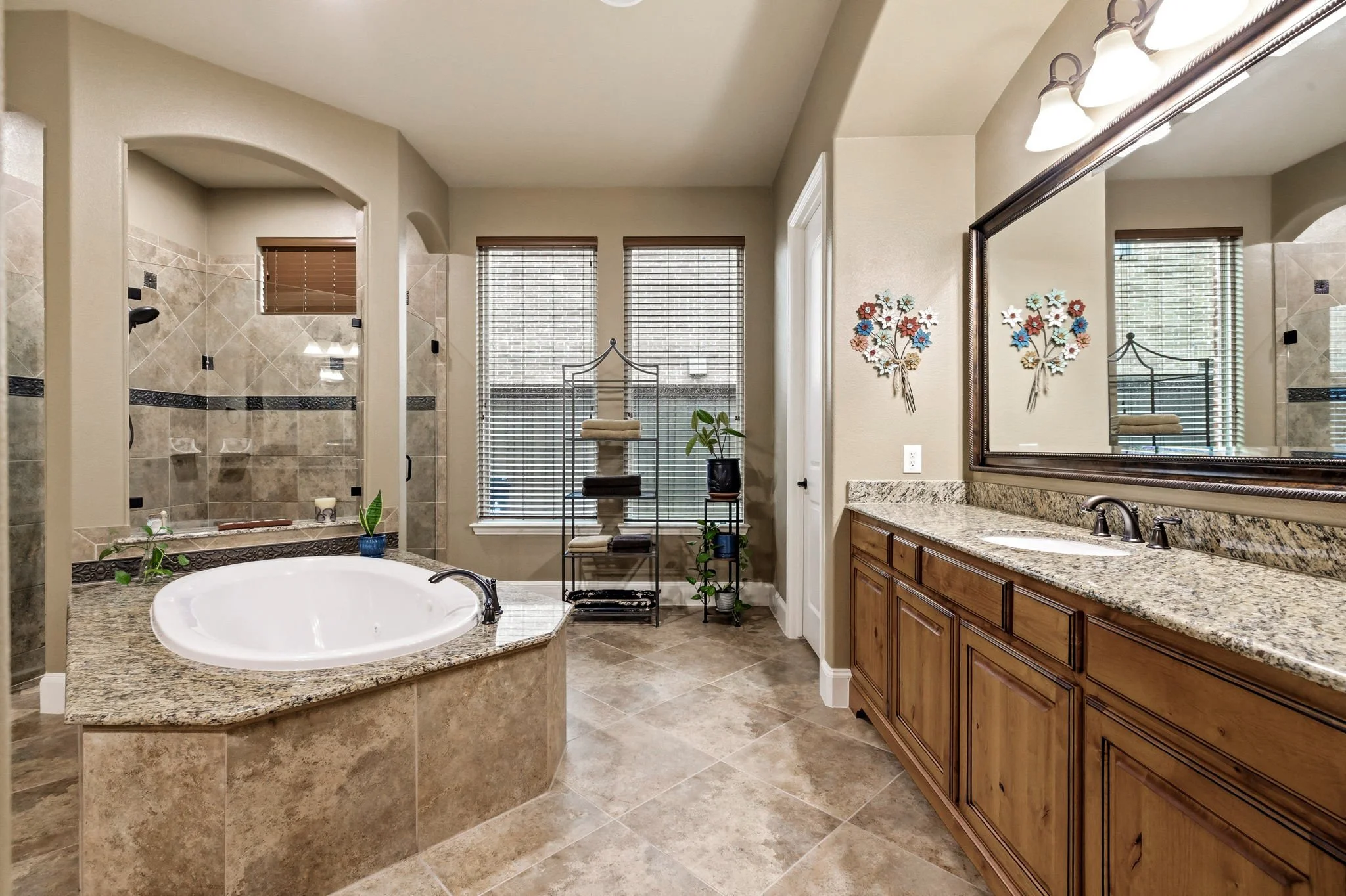 21-web-or-mls-3989 Benchmark-21.jpg