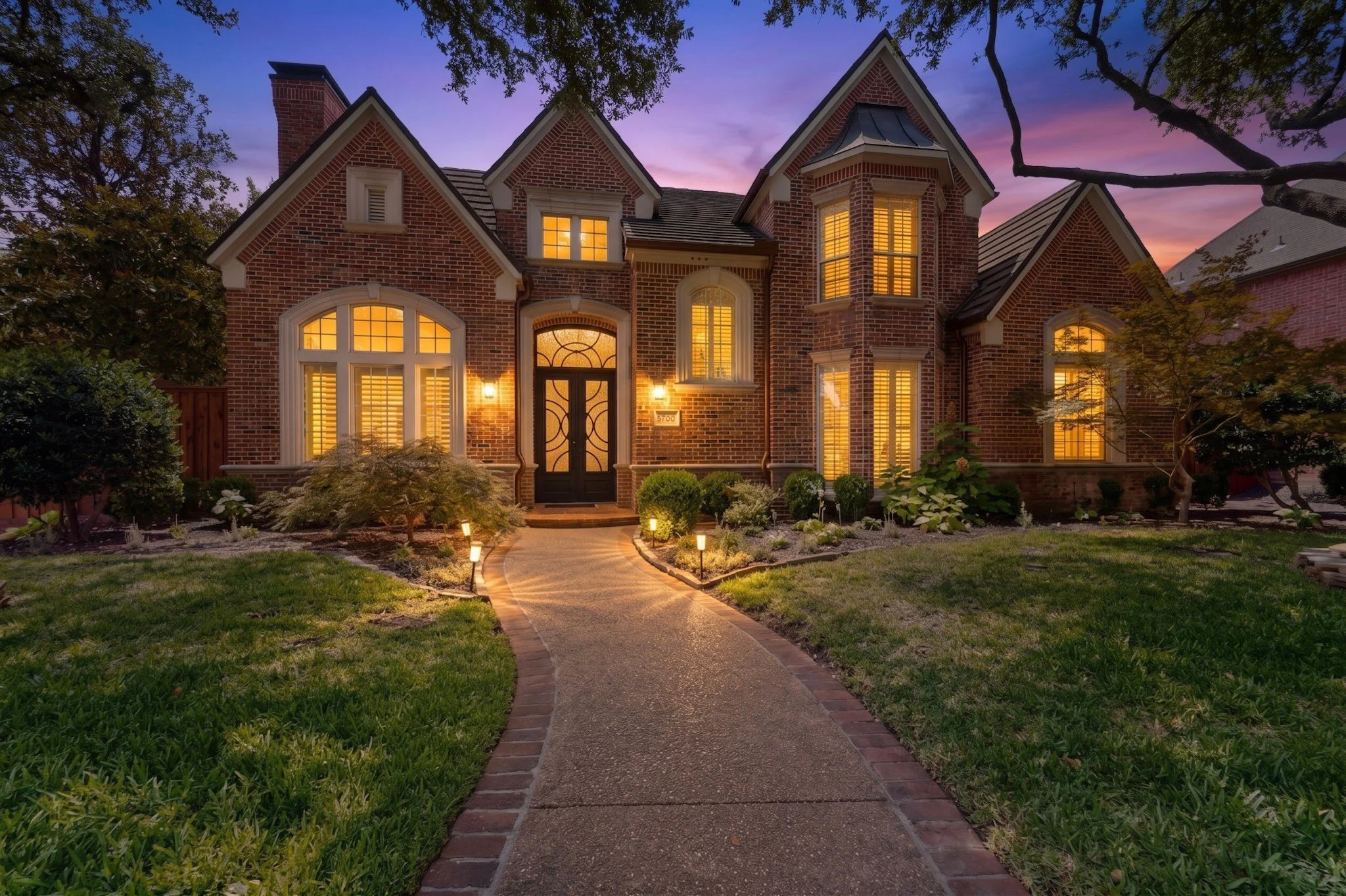 3dcasas-5700-walden-dr-001.jpg