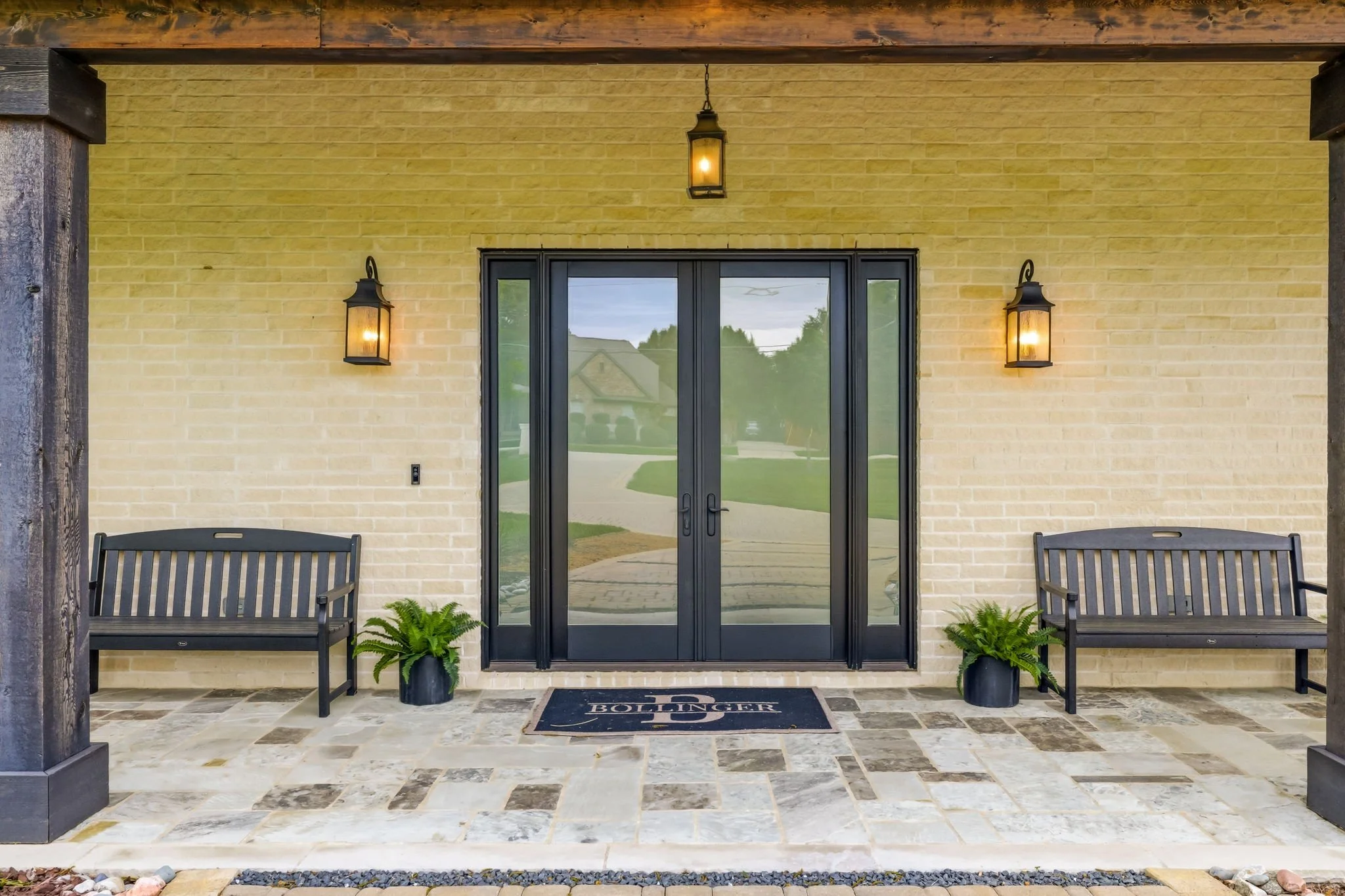 3-web-or-mls-7851 Meadow Hill-3.jpg