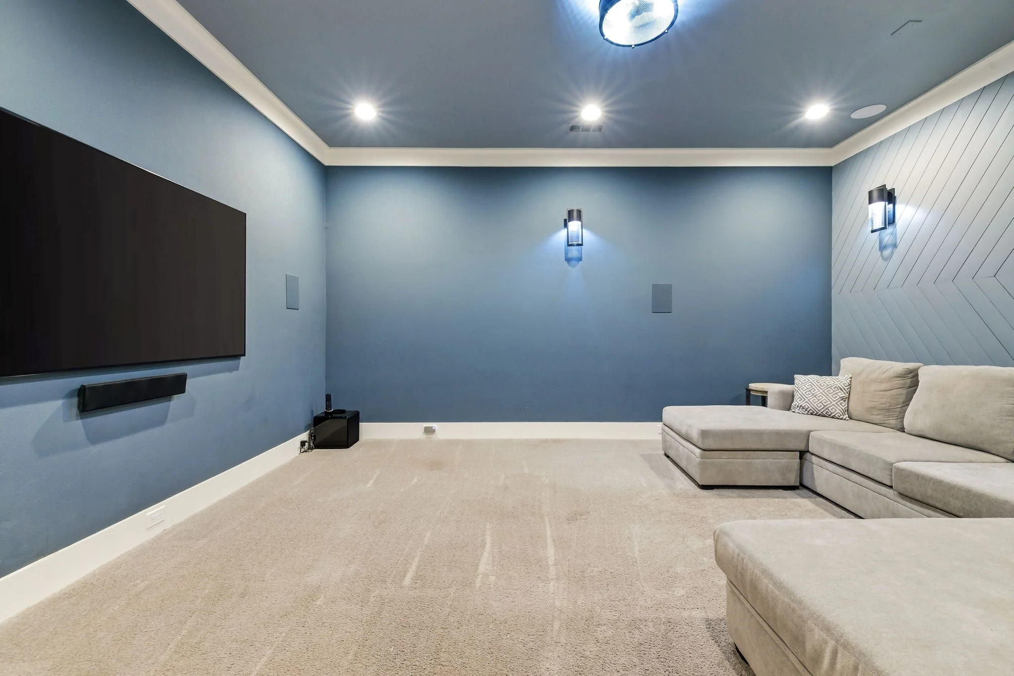 36-web-or-mls-7851 Meadow Hill-36.jpg