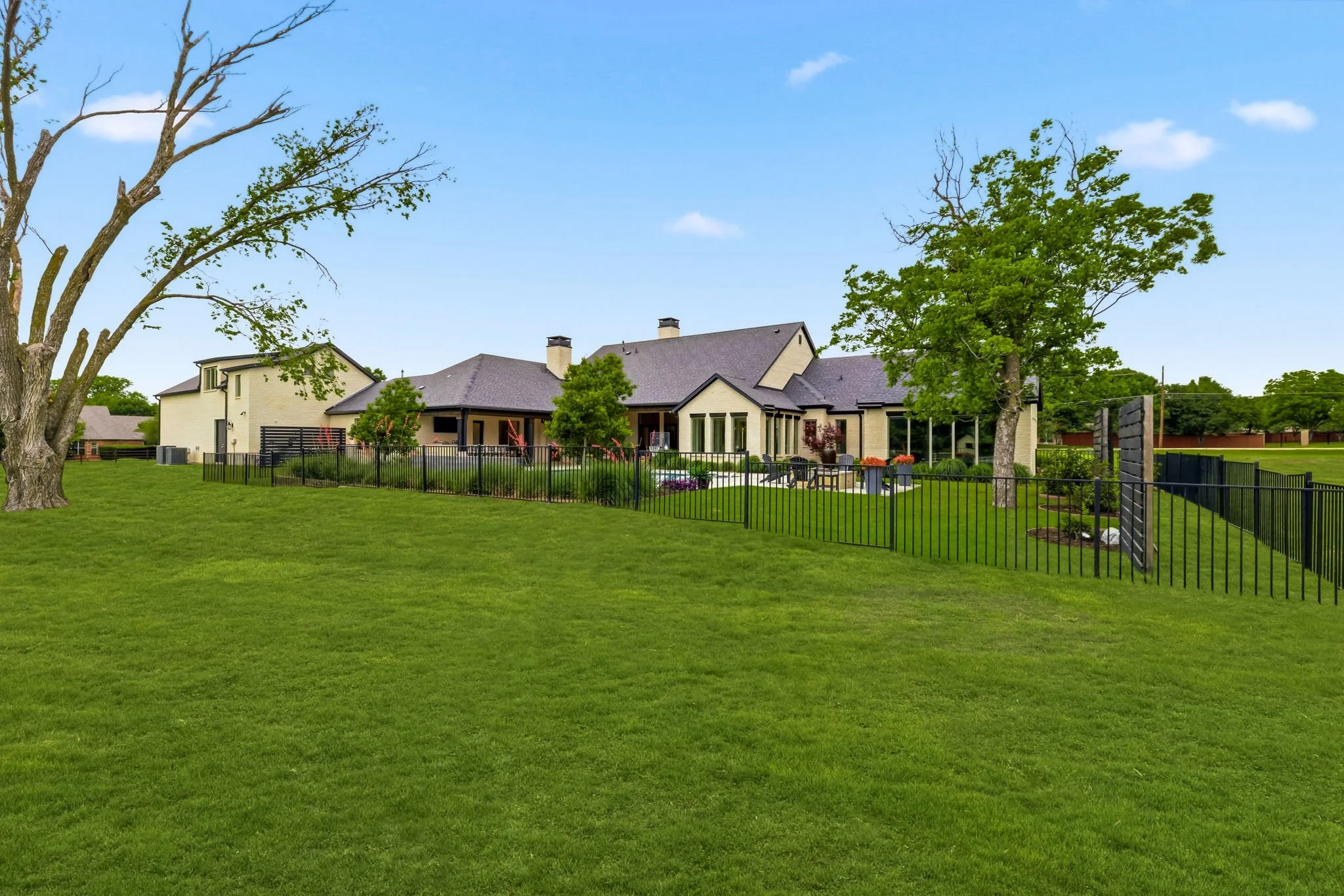 62-web-or-mls-7851 Meadow Hill-62.jpg