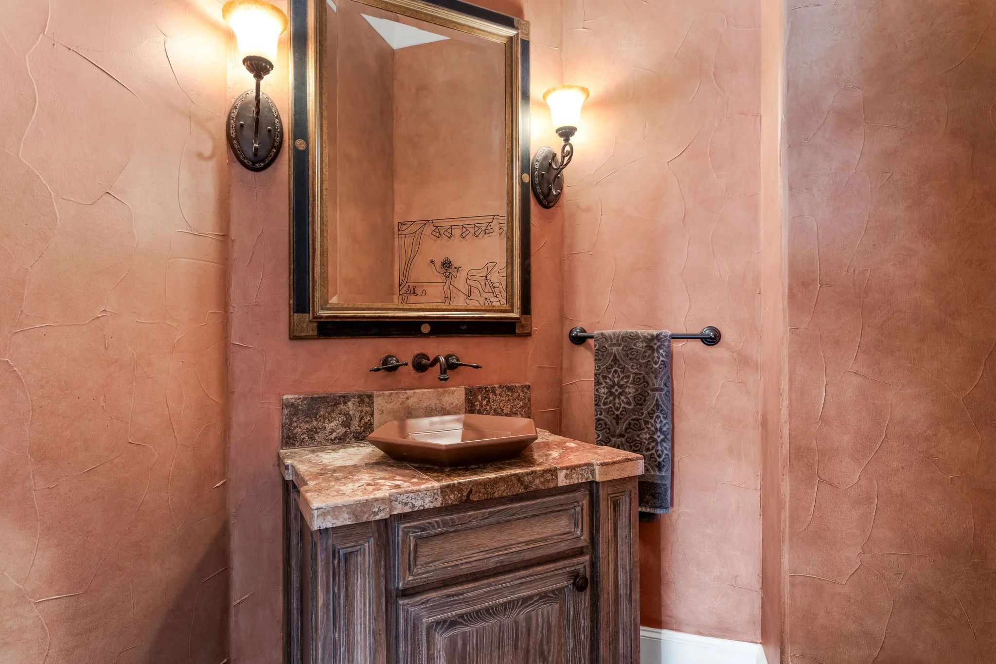 8-web-or-mls-3020 Shelton Way-08.jpg