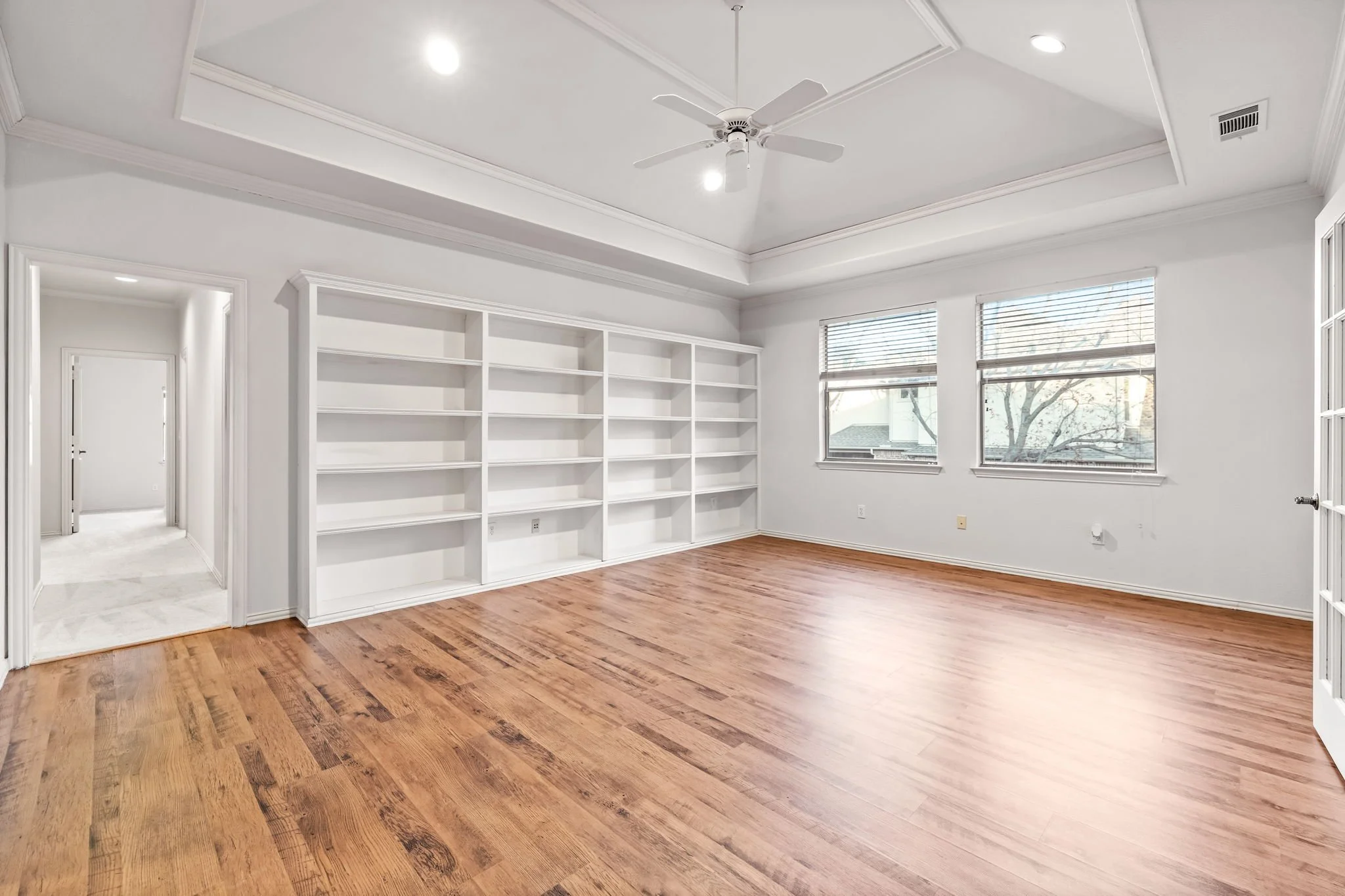 38-web-or-mls-6609 Riverhill-38.jpg