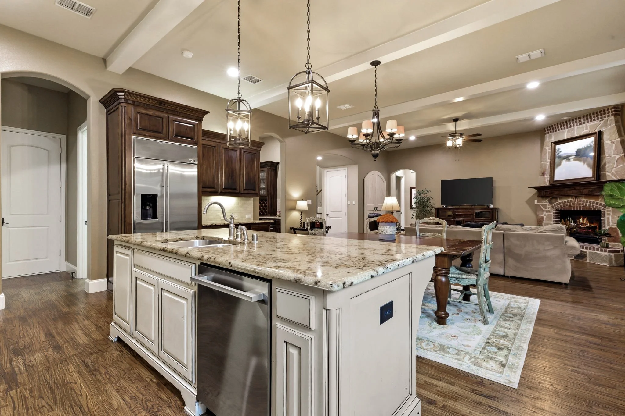 17-web-or-mls-3989 Benchmark-17.jpg