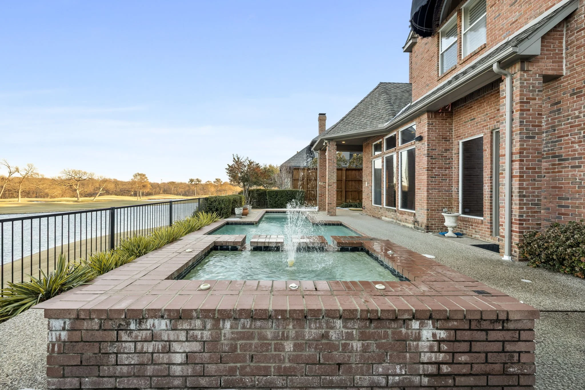 50-web-or-mls-1504 Eastwick-50.jpg