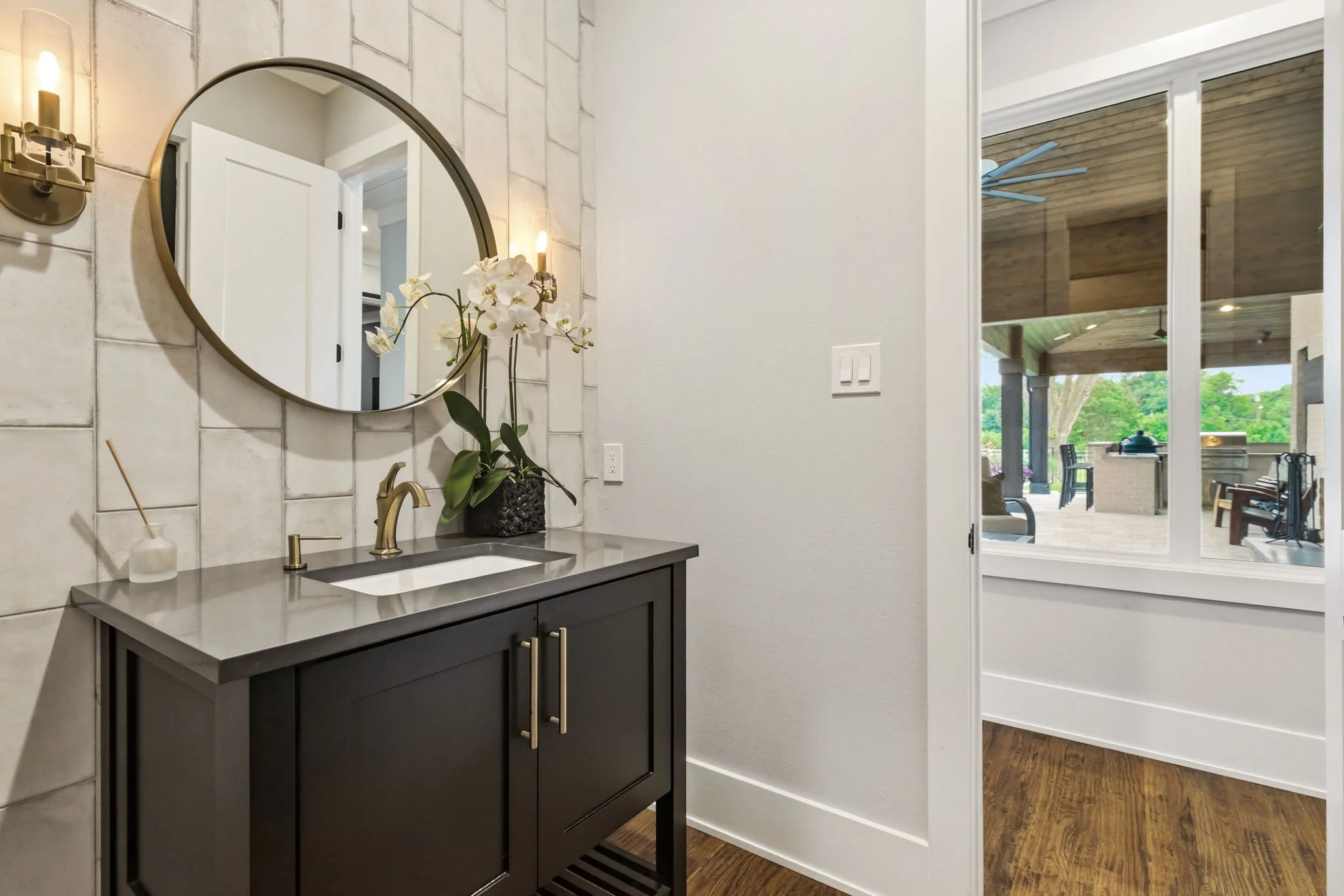 27-web-or-mls-7851 Meadow Hill-27.jpg