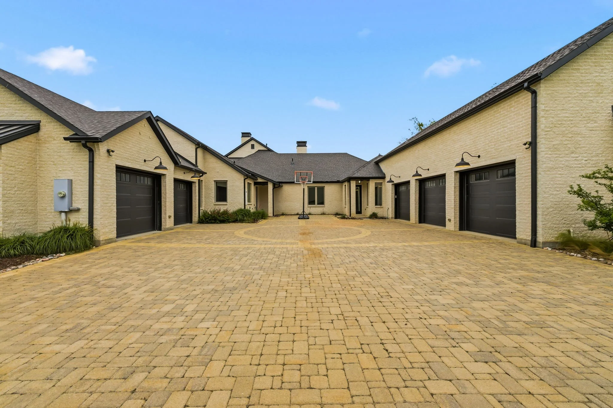 63-web-or-mls-7851 Meadow Hill-63.jpg