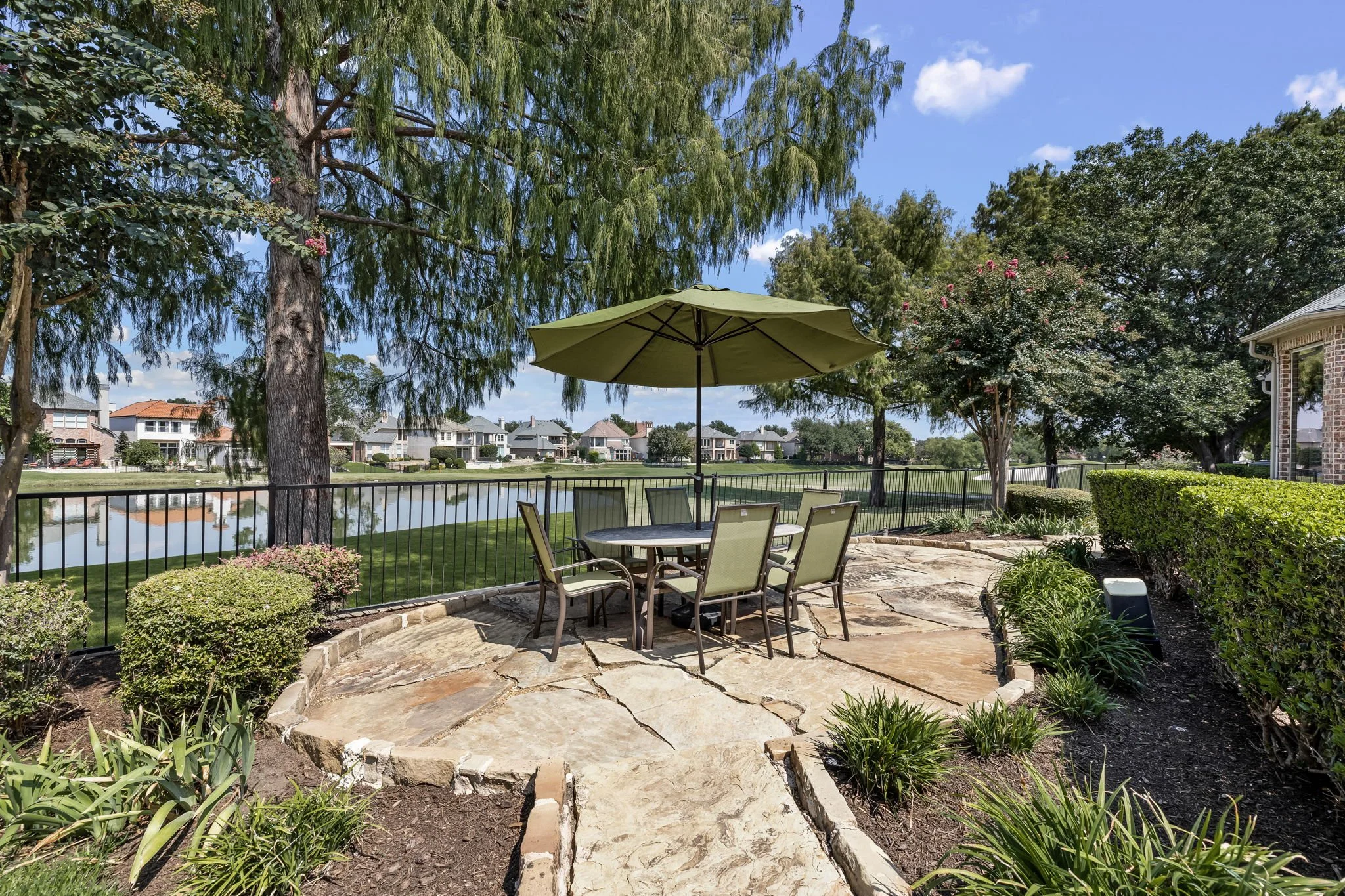 52-web-or-mls-3020 Shelton Way-52.jpg