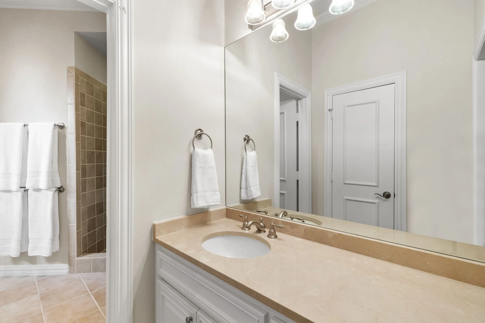 46-web-or-mls-3020 Shelton Way-46.jpg