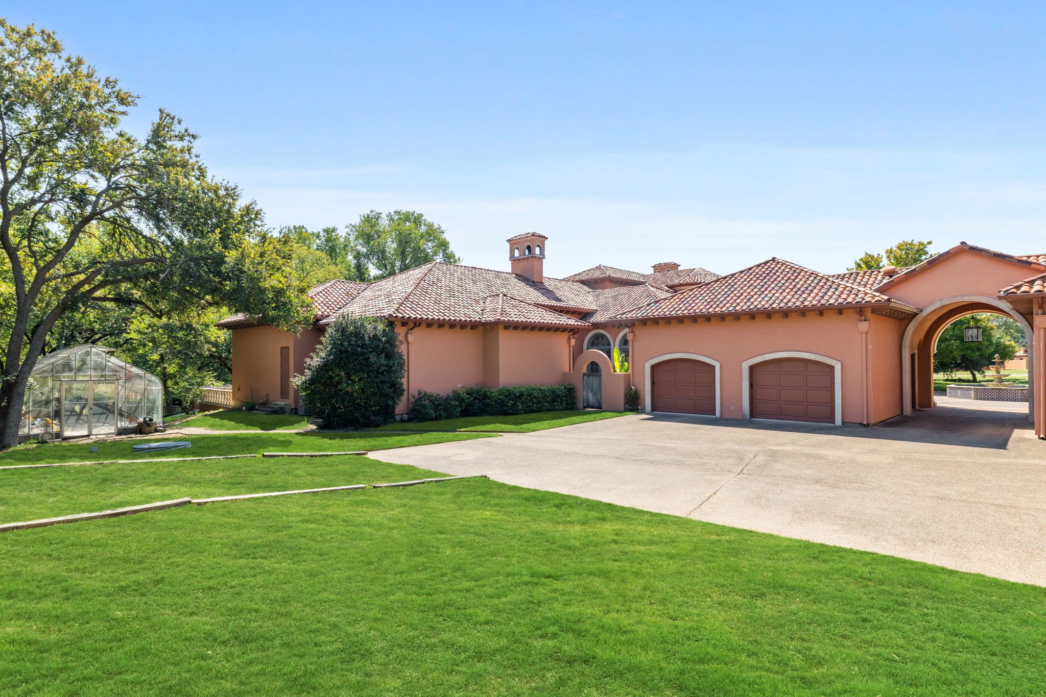 41-web-or-mls-5817 Red Wolf-41.jpg