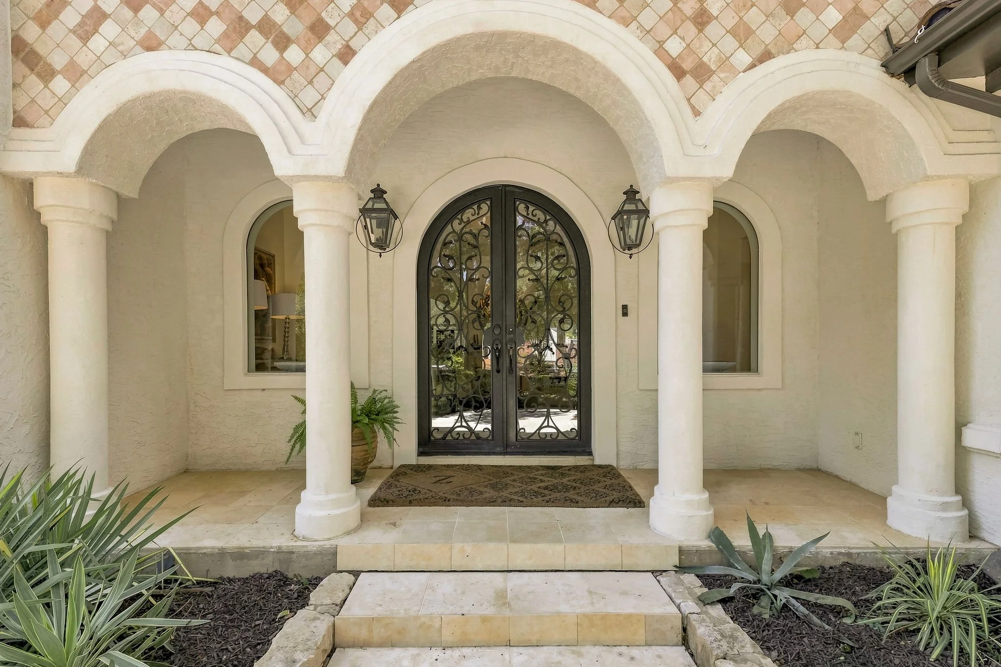 2-web-or-mls-5504 Berks-02.jpg