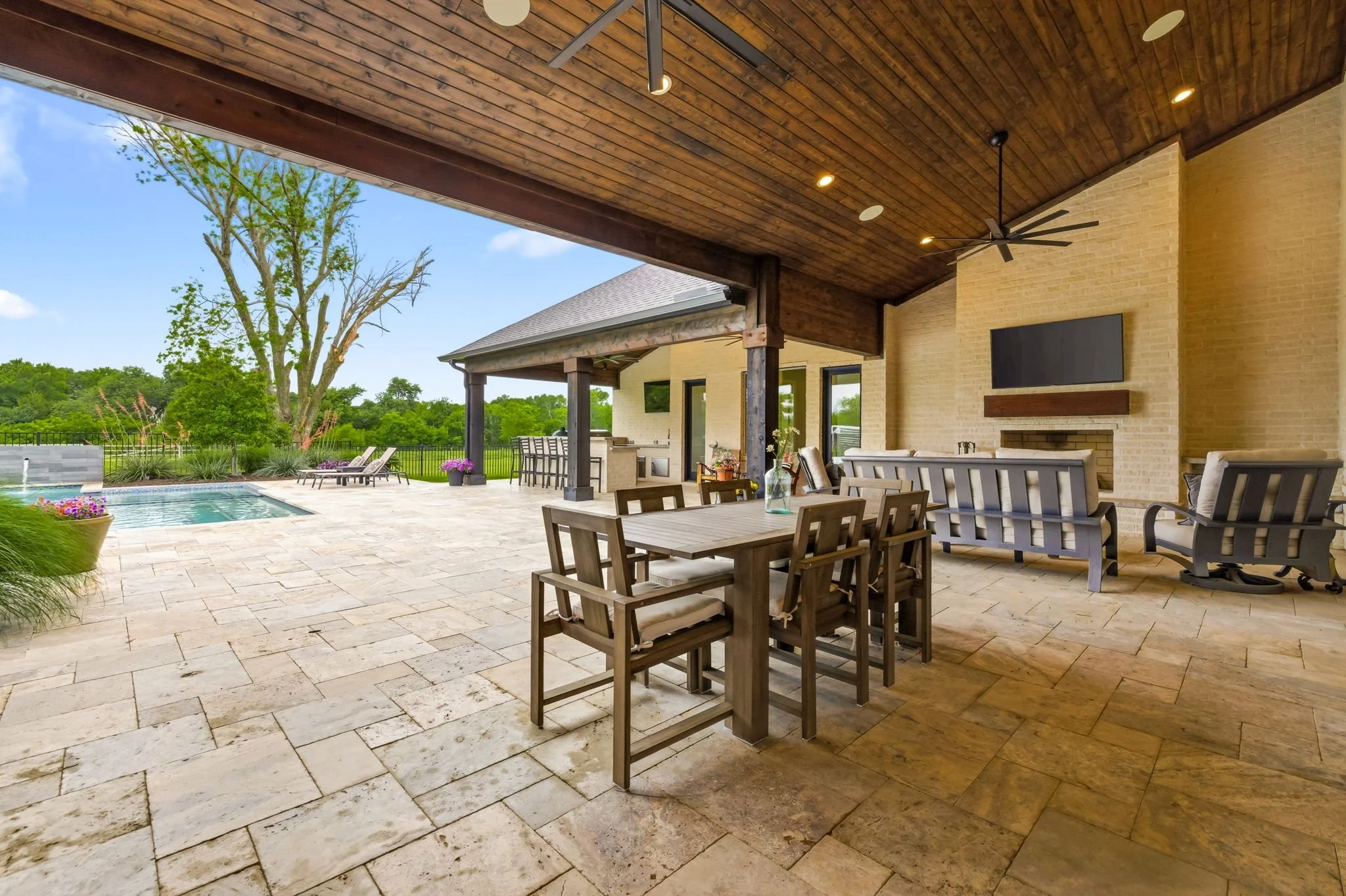 45-web-or-mls-7851 Meadow Hill-45.jpg