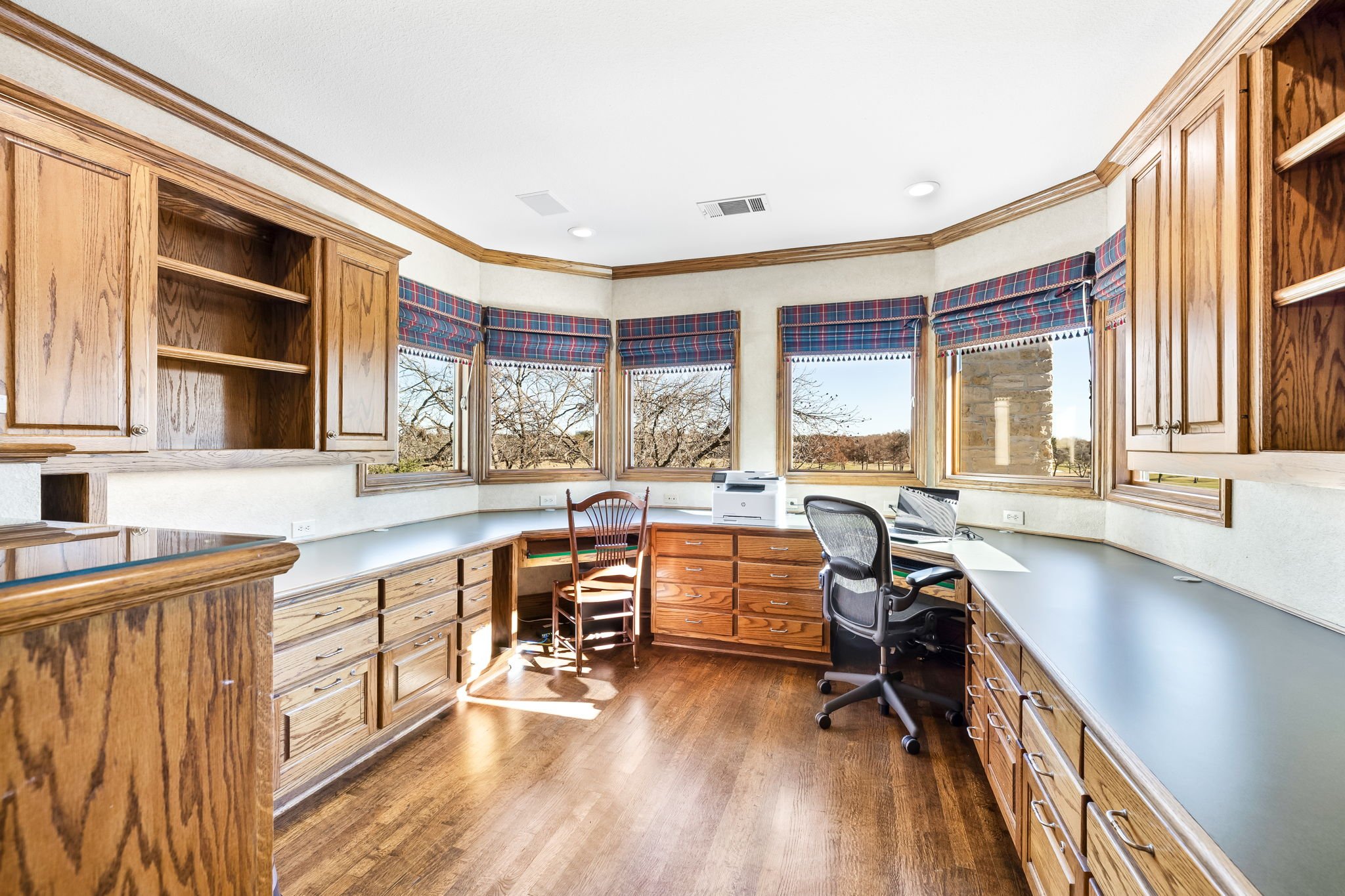 41-web-or-mls-1808 Cliffview-41.jpg