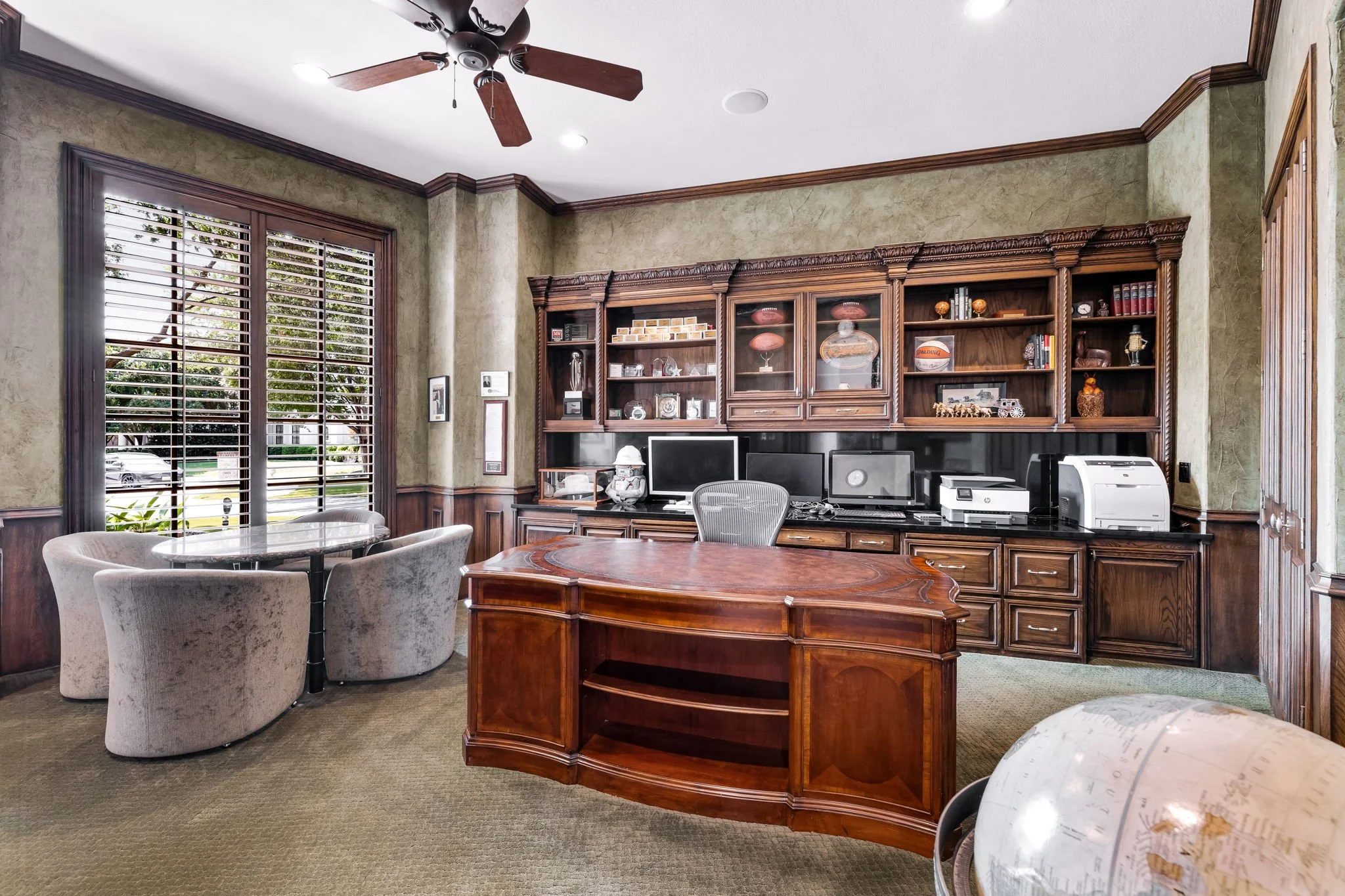 6-web-or-mls-3020 Shelton Way-06.jpg