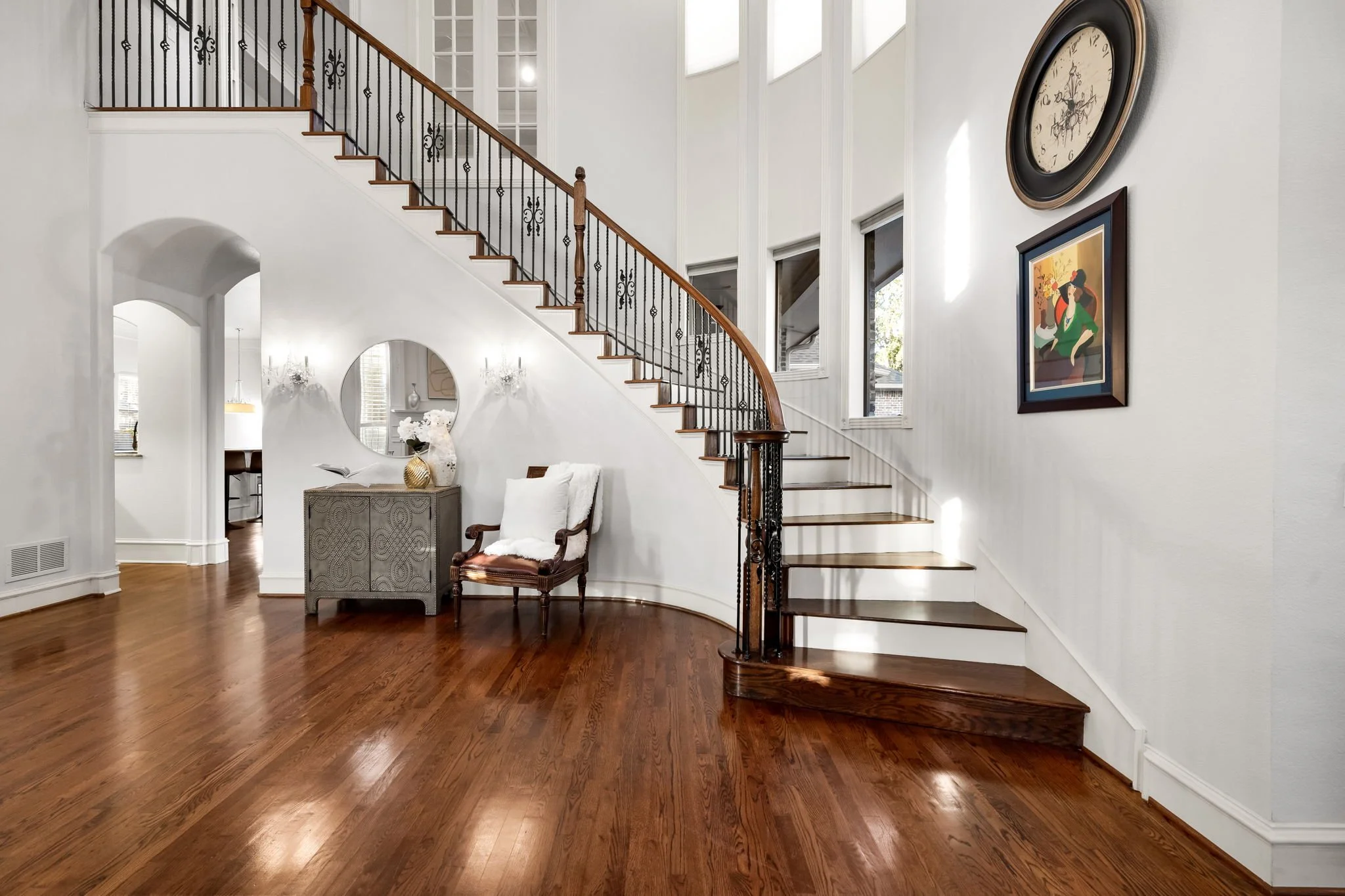 4-web-or-mls-6609 Riverhill-04.jpg