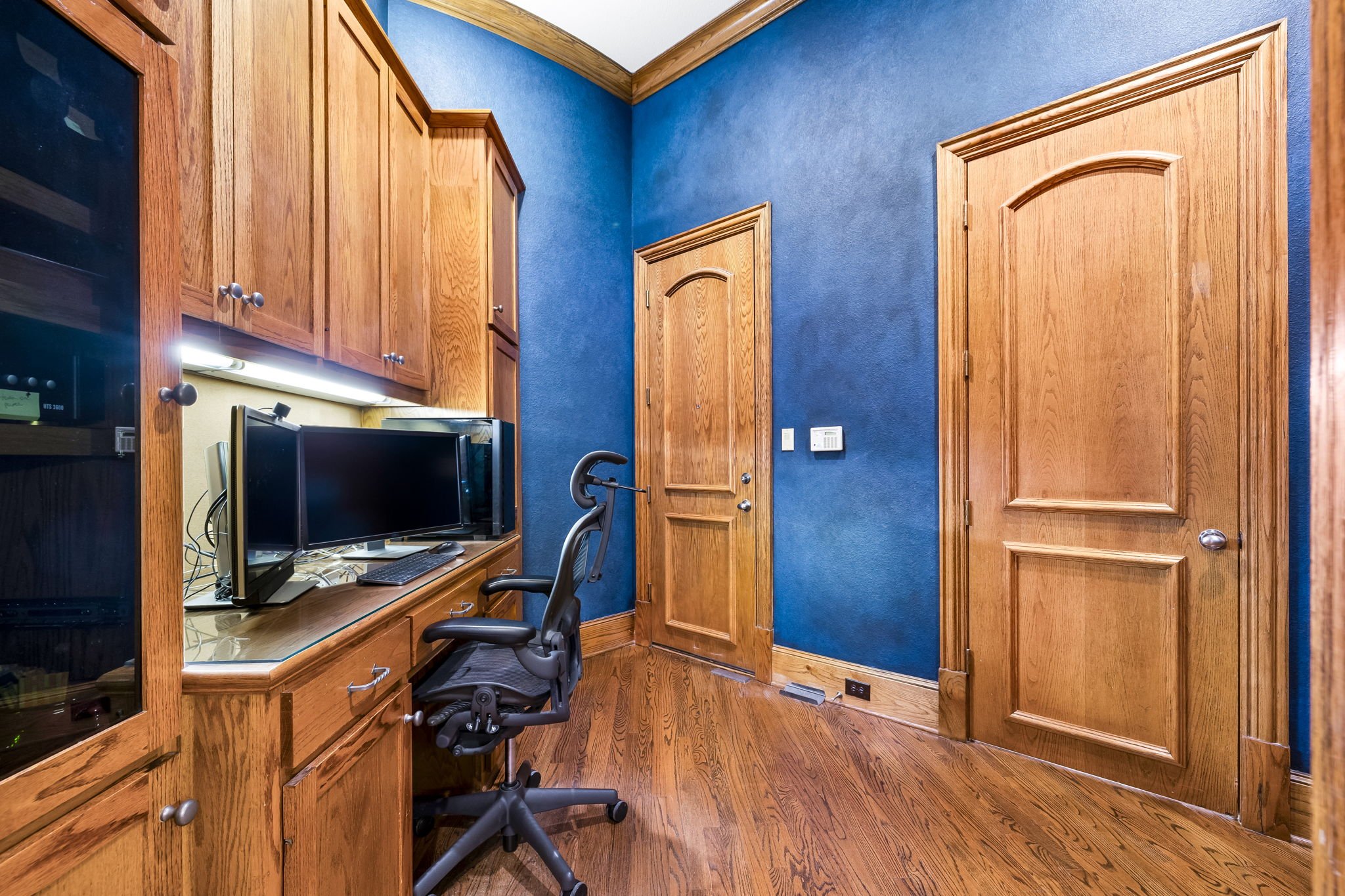 22-web-or-mls-1808 Cliffview-22.jpg