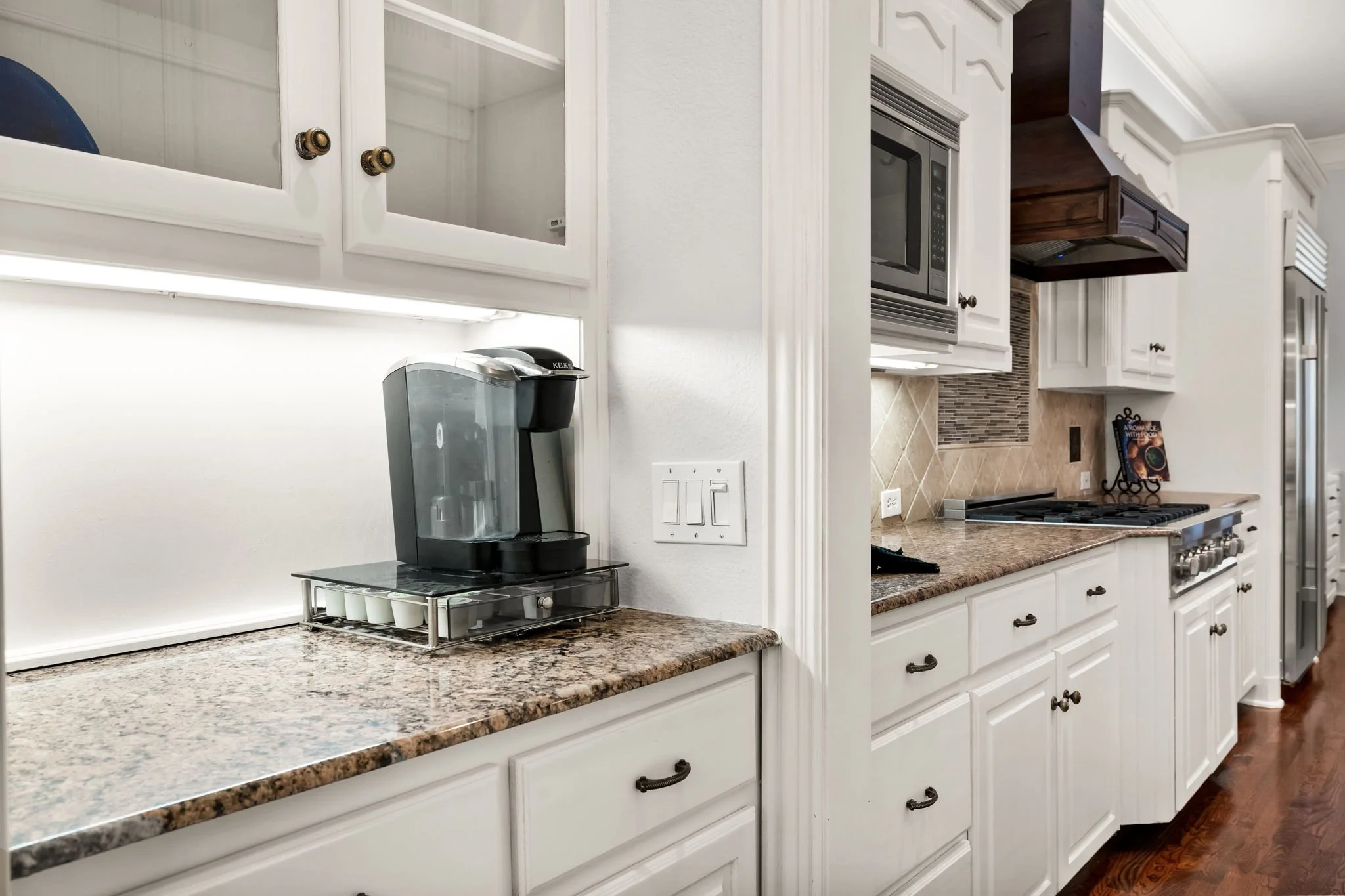 22-web-or-mls-6609 Riverhill-22.jpg