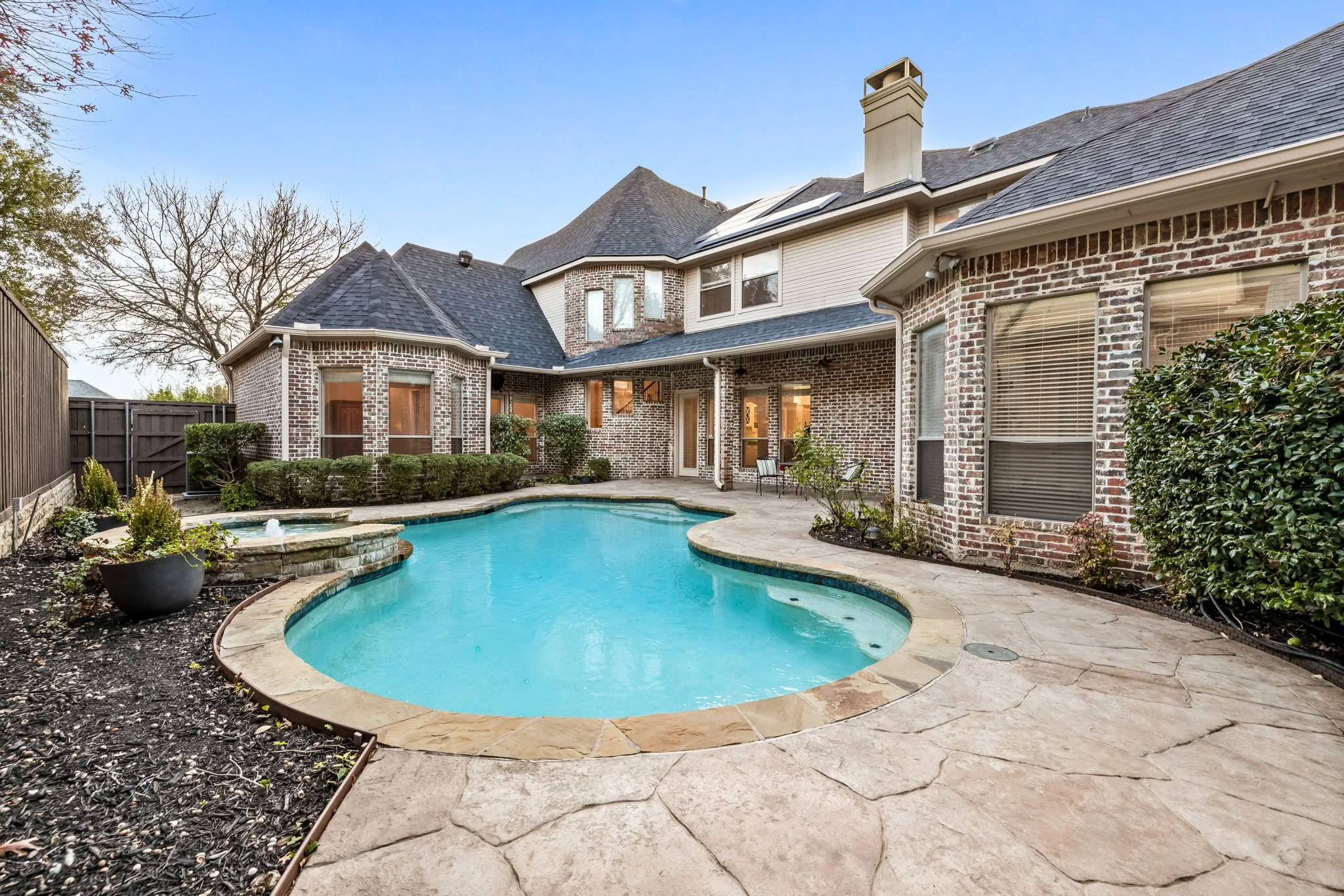 53-web-or-mls-6609 Riverhill-53.jpg