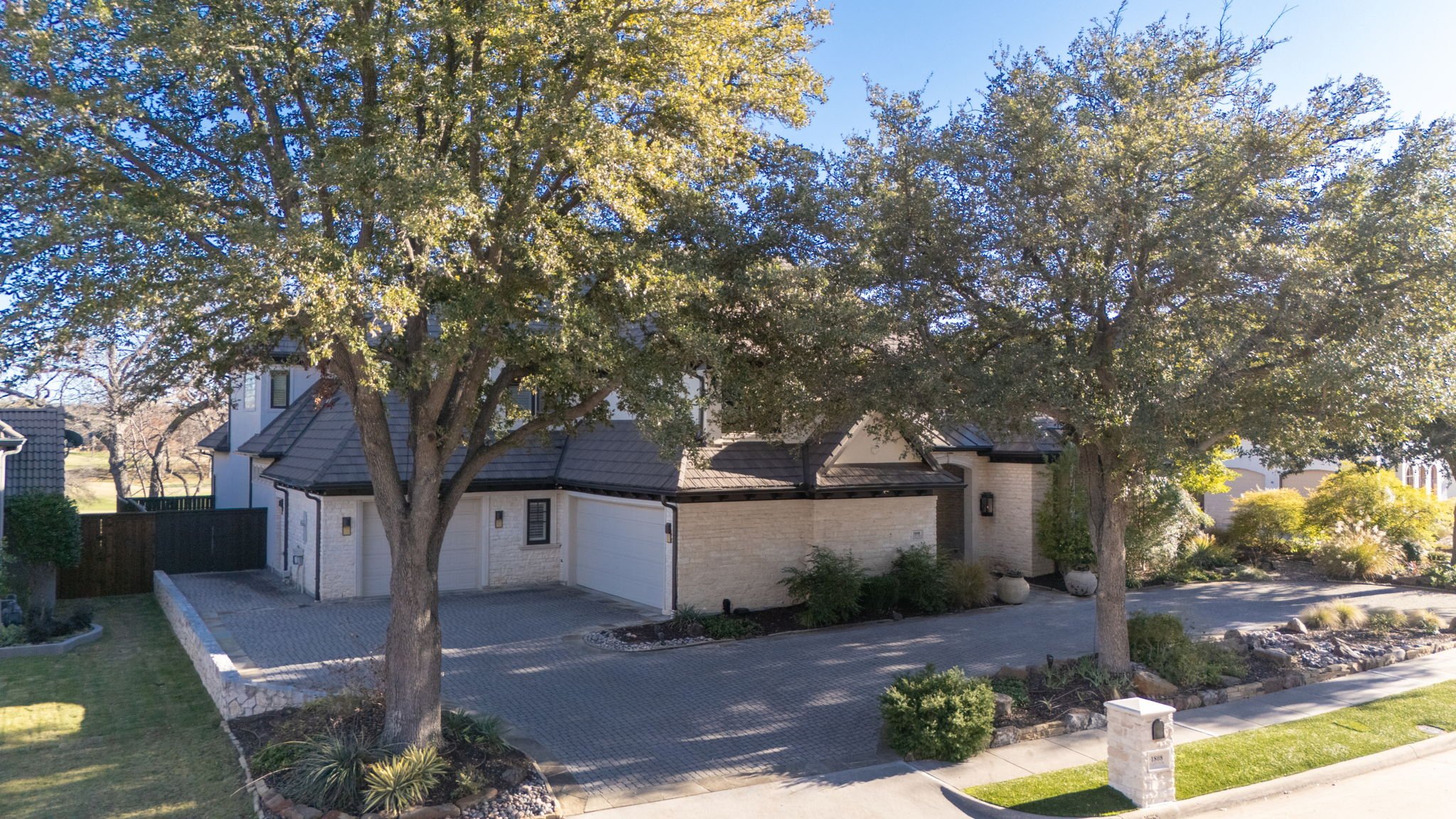76-web-or-mls-1808 Cliffview-76.jpg