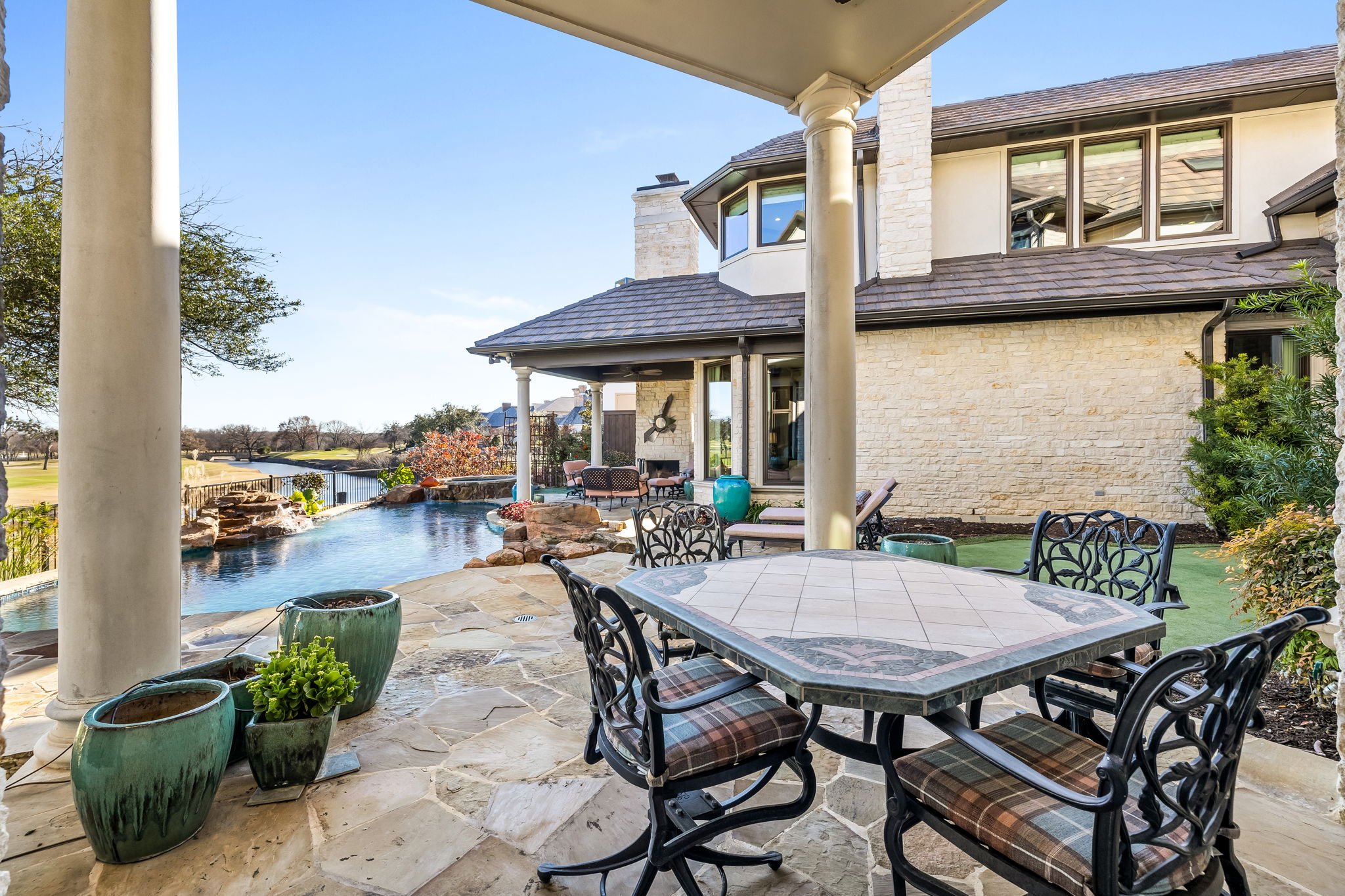 59-web-or-mls-1808 Cliffview-59.jpg