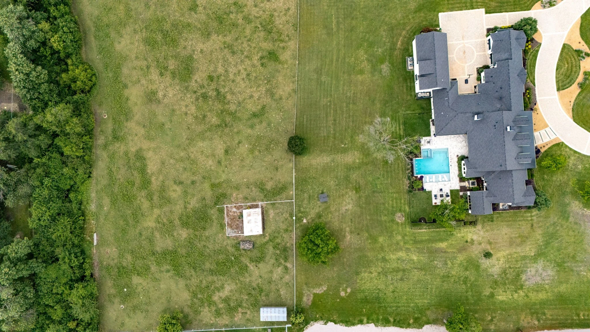 84-web-or-mls-7851 Meadow Hill-84.jpg