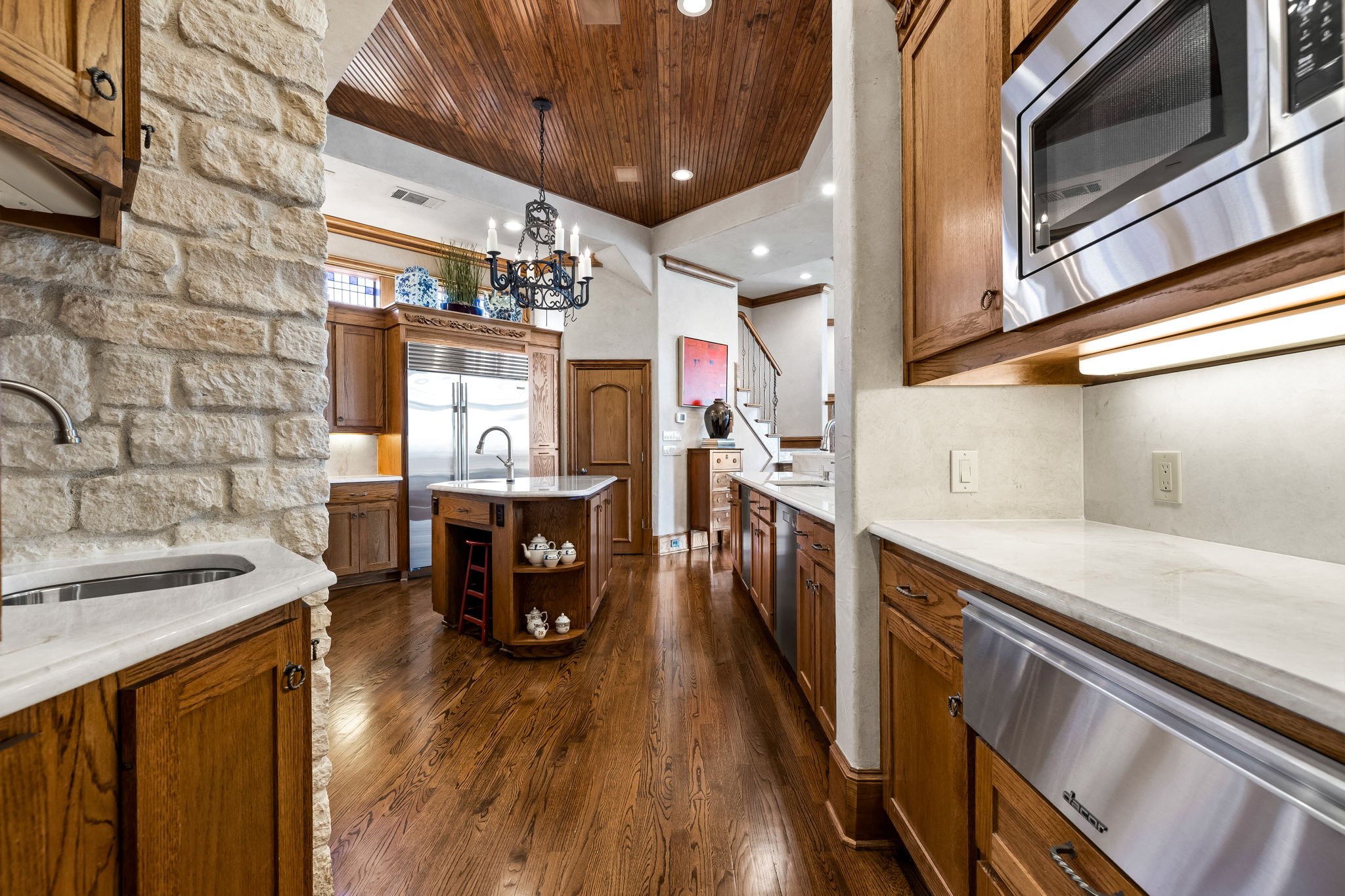 21-web-or-mls-1808 Cliffview-21.jpg