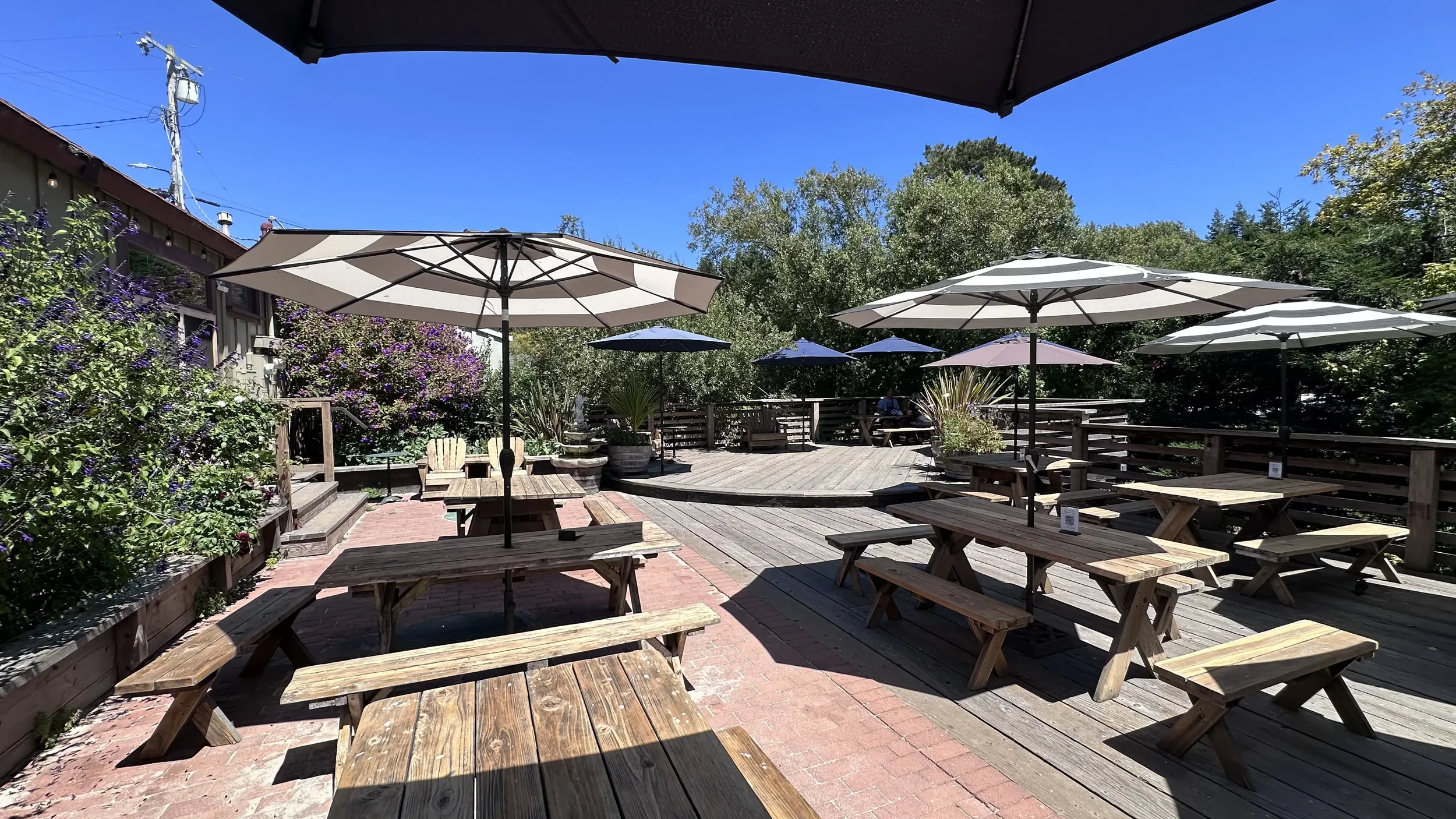 Outdoor patio seating at Gold Coast Coffee