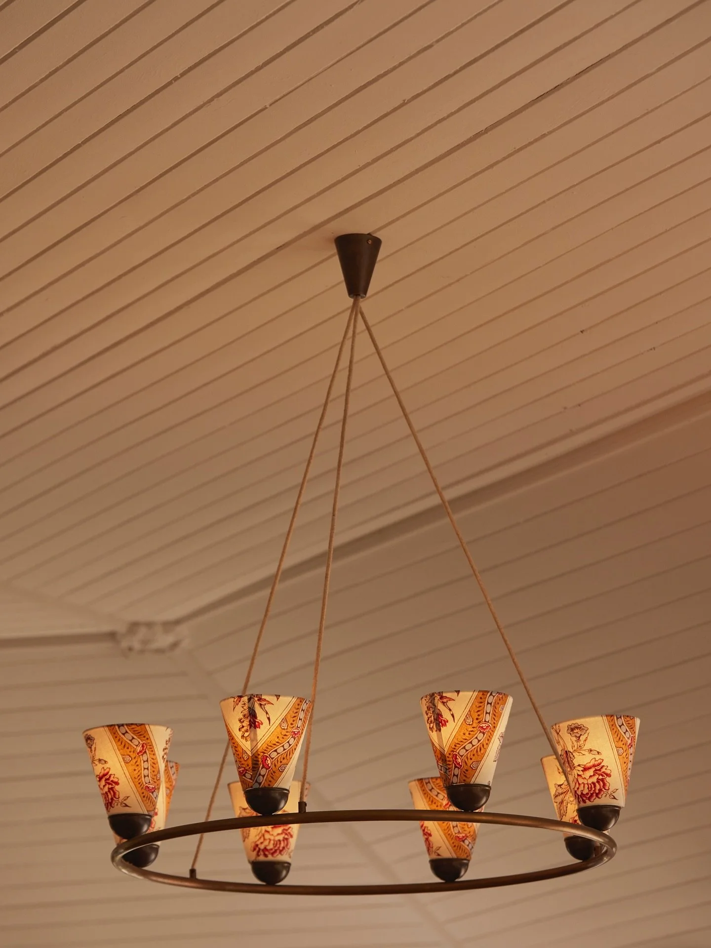 Conceived from memory and history, I set out to create a fixture that could have always been here, a chandelier with the quiet grace of another time. Sketched with heritage in mind, it took shape as though it belonged to The Nielsen Kiosk all along. 