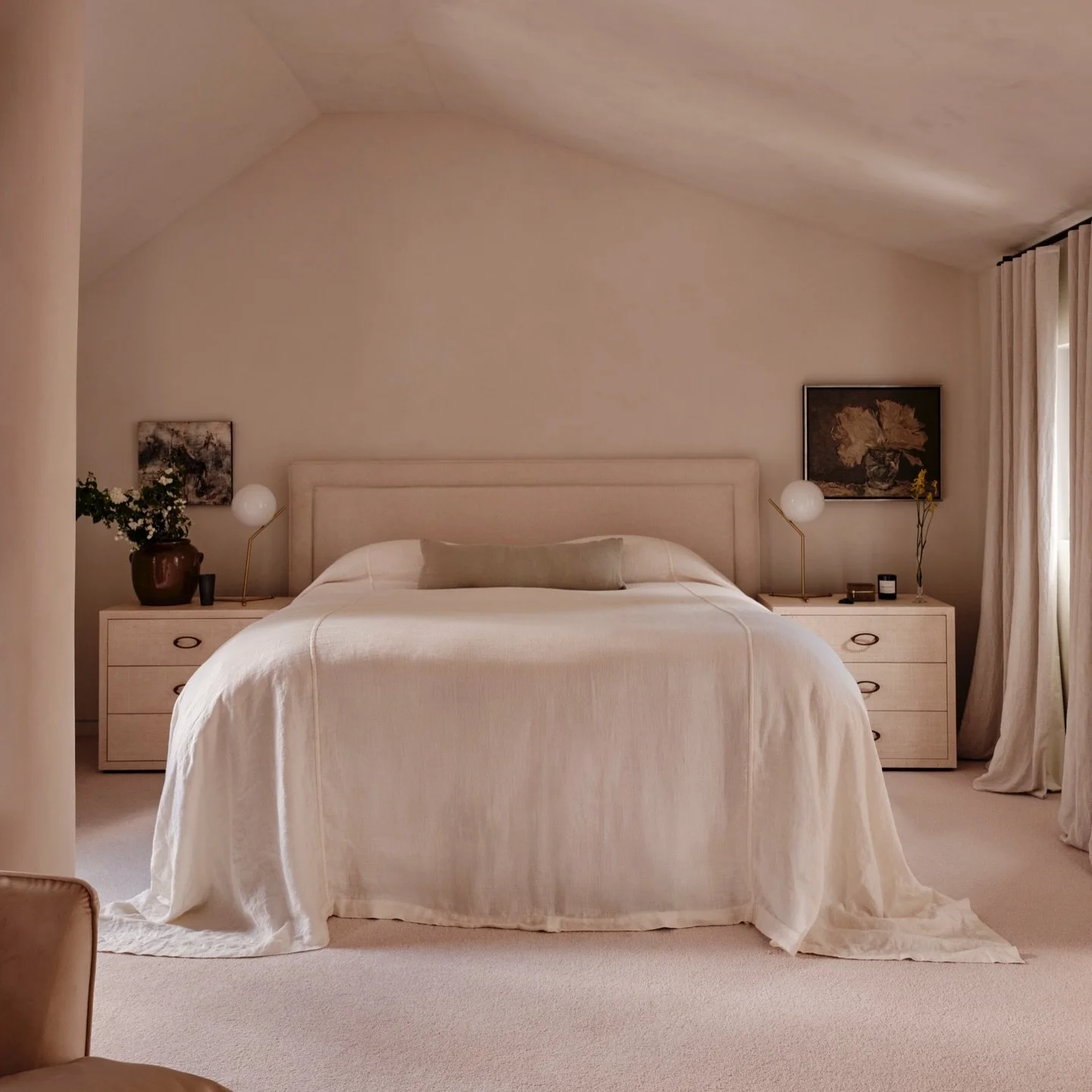 Introducing Cameron House, a freestanding home in Edgecliff shaped by quiet detail and thoughtful intention. The brief focused on reimagining the bedrooms and bathrooms for a client who loves to entertain and surrounds themselves with a beautifully c