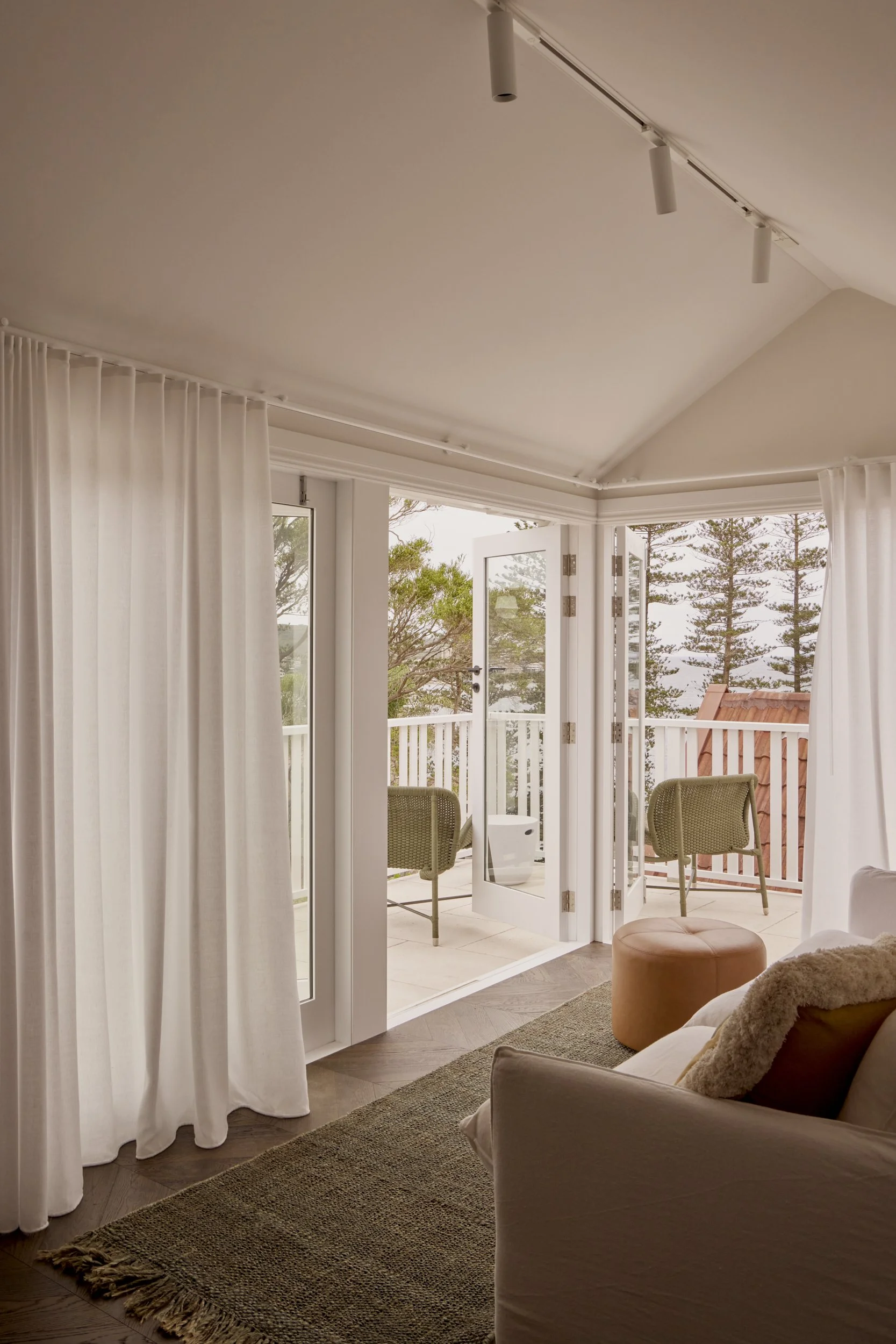 ManlyHouse-LarissaLeigh_web_JacquiTurk 45.jpg