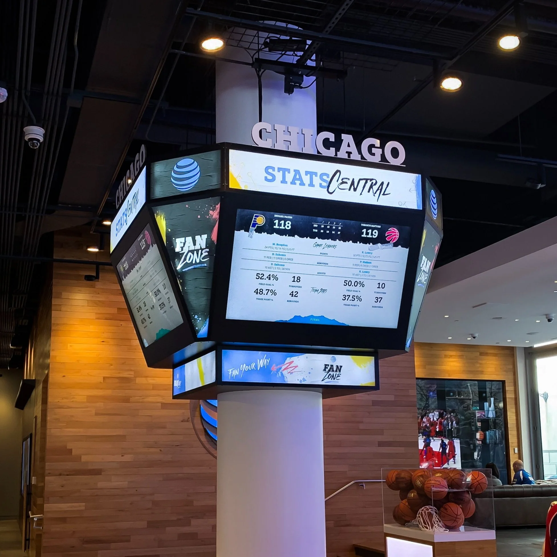 ATT_FanZone_IMG_Jumbotron_01.jpg