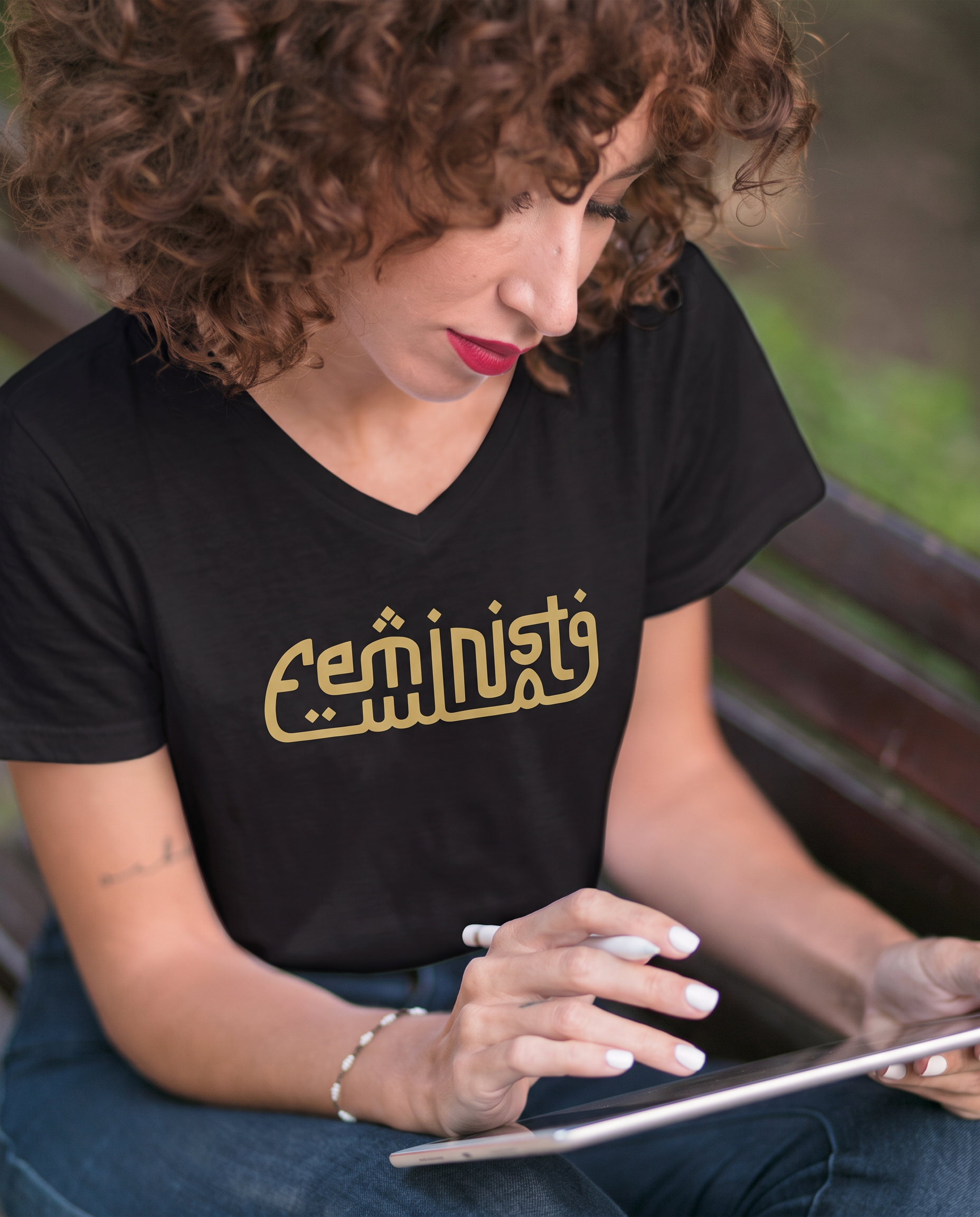 magnific__replace-the-tshirt-img1-with-the-one-img1__86037.png