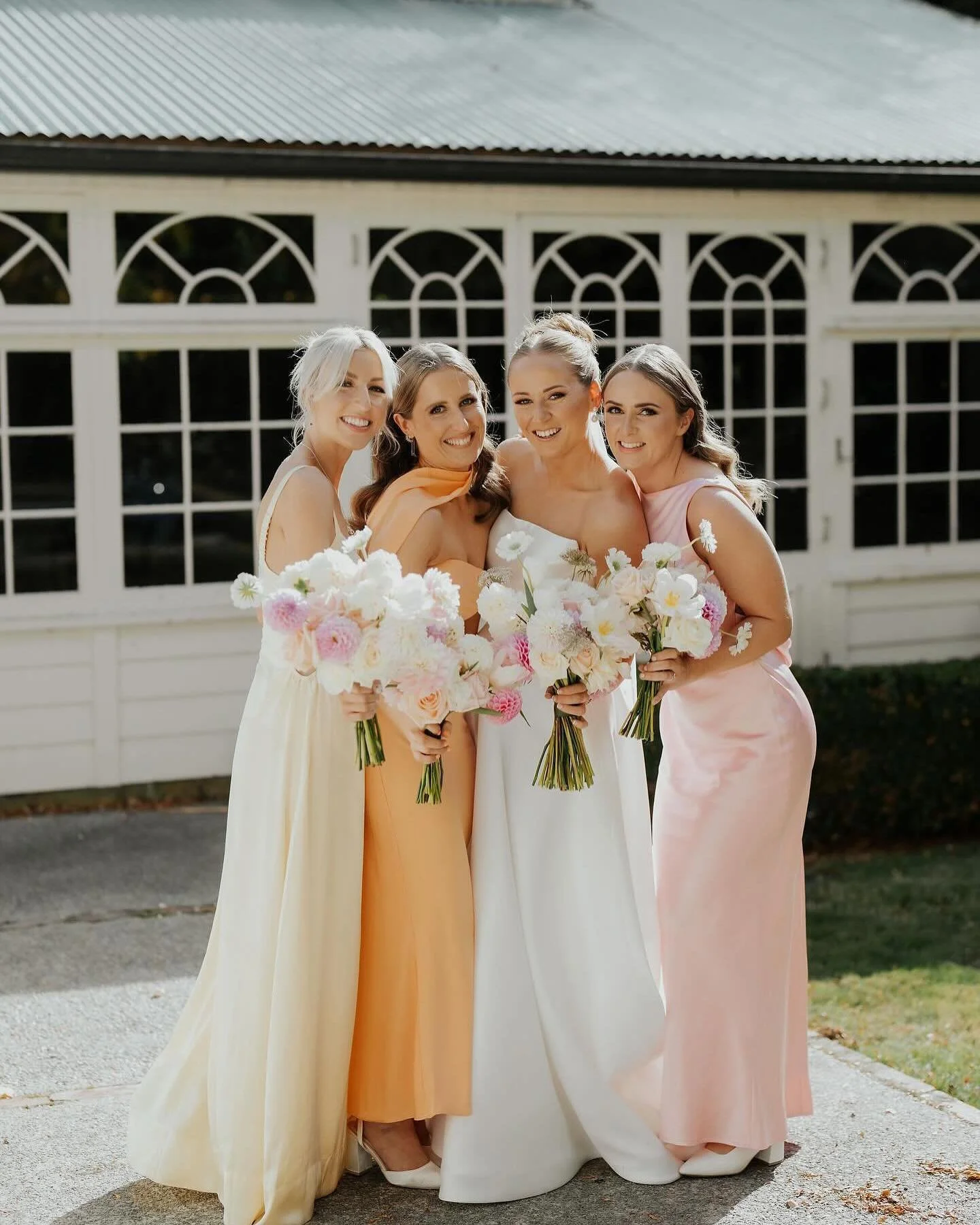 Kaylee and her gorgeous girls on Wednesday✨
Hair  and tans @goldenstudios_bymoniquecadigan 
Makeup @chrystalobrienmua 
📷 @scphotographynz @inviewphotography