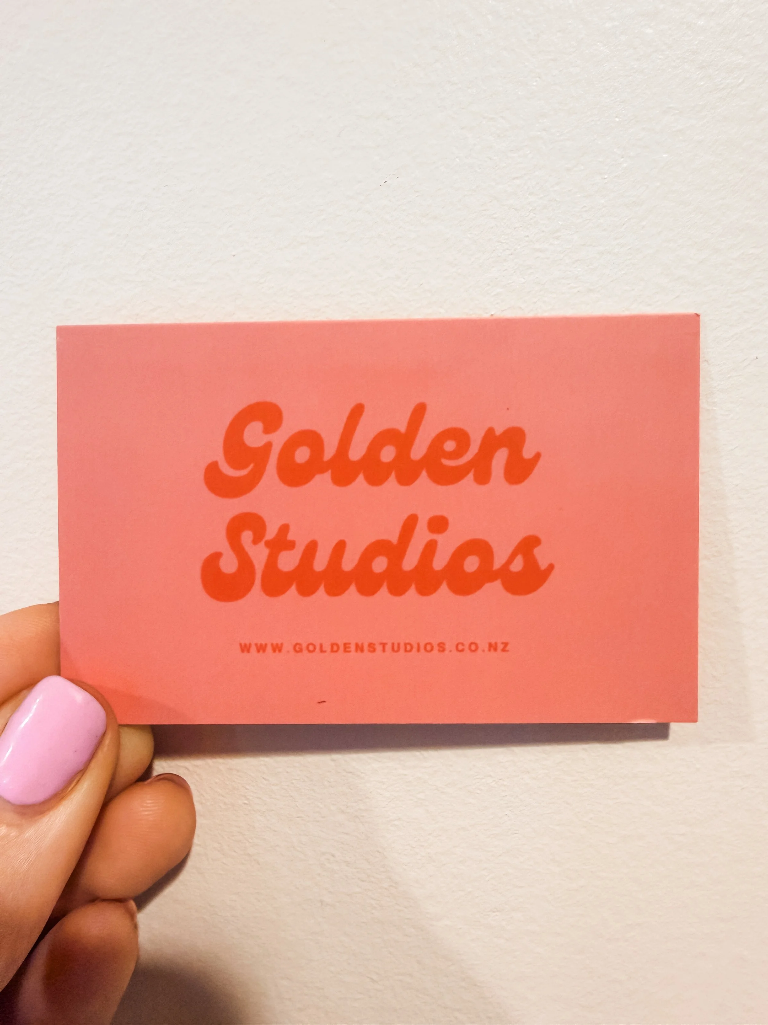 Loyalty cards are here!!!!

With a cheeky $5 off your first tan to get things going&hellip; or should I say &hellip; glowing. Ha ha he he. Classic tan pun.

I&rsquo;ve got spots this week so jump online and book yourself a treat! 

#spraytanchch #tre