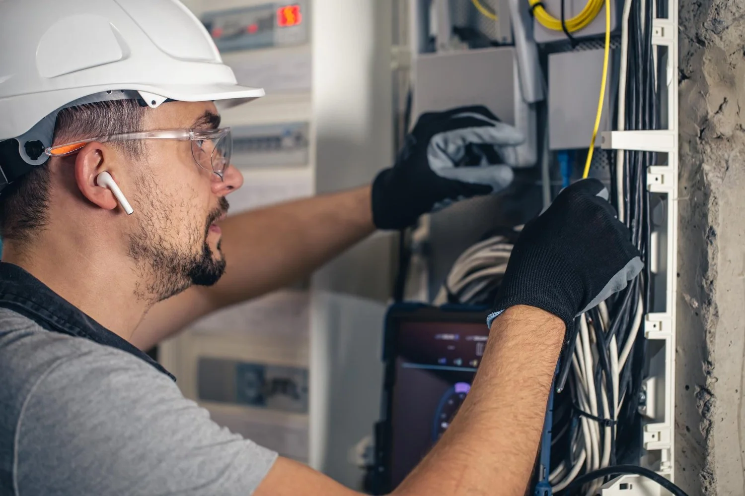 Common Winter Electrical Problems in Commercial Buildings