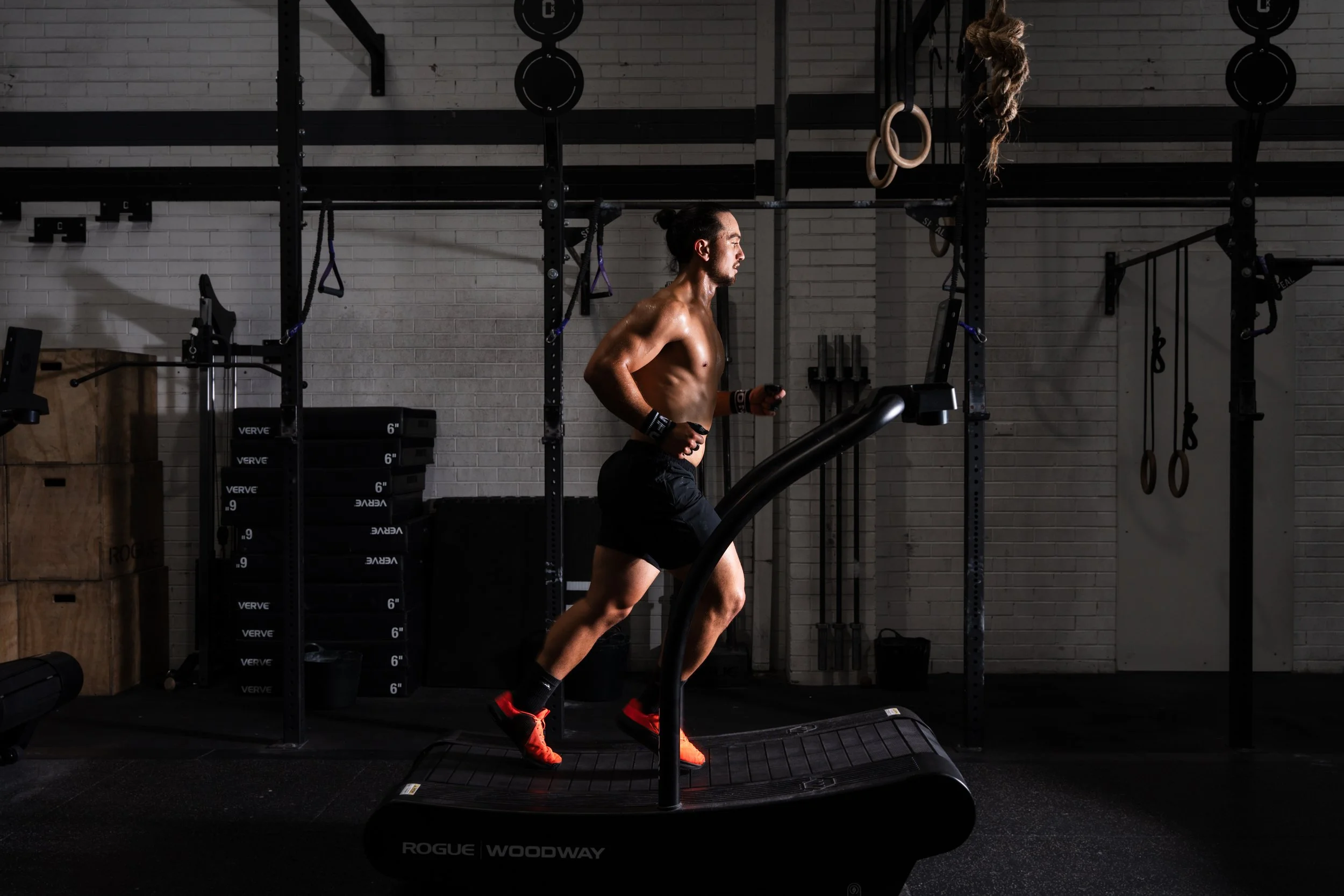 destry-crossfit-athlete-running-on-assault-runner-sports-video.jpg