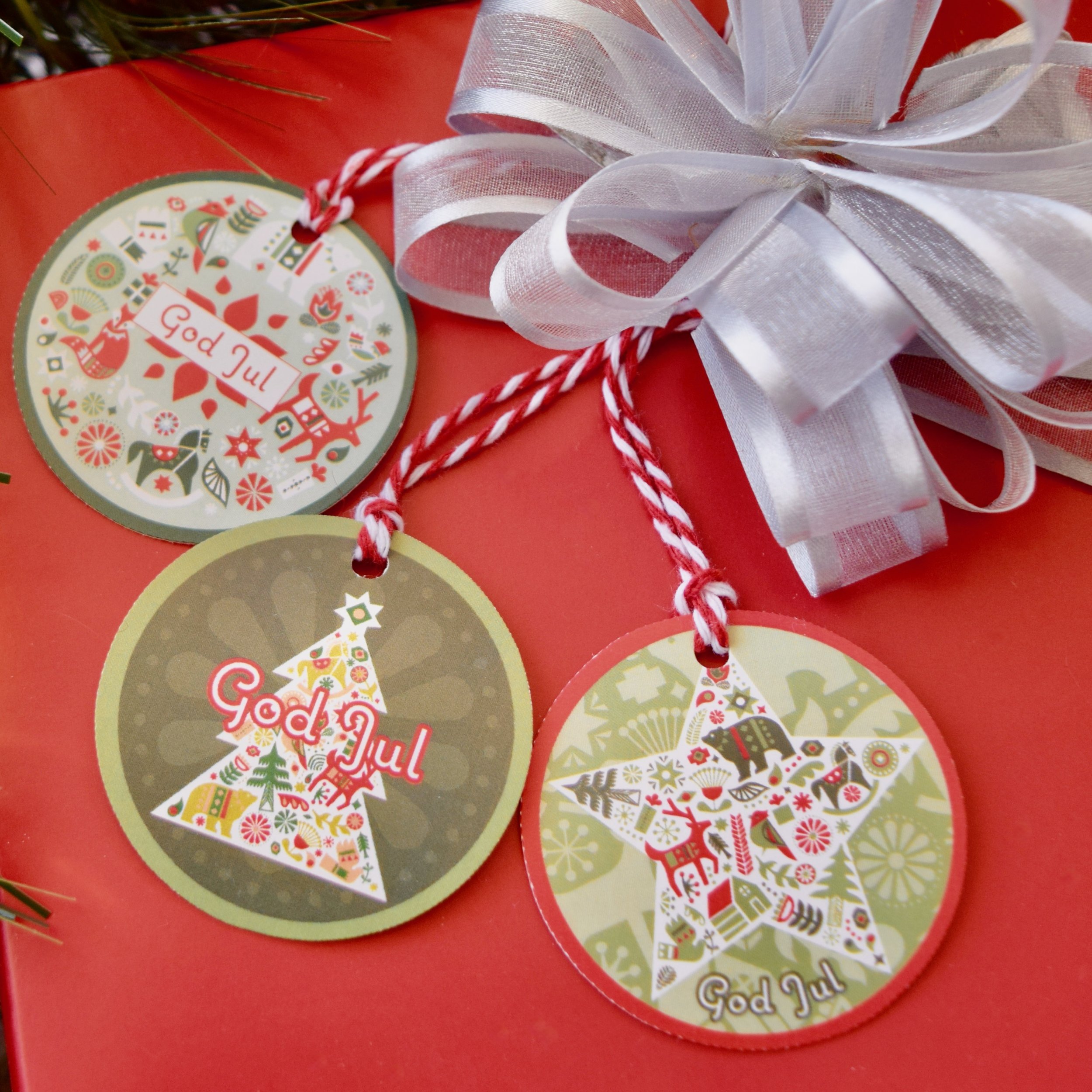 Swedish Round Gift Tags